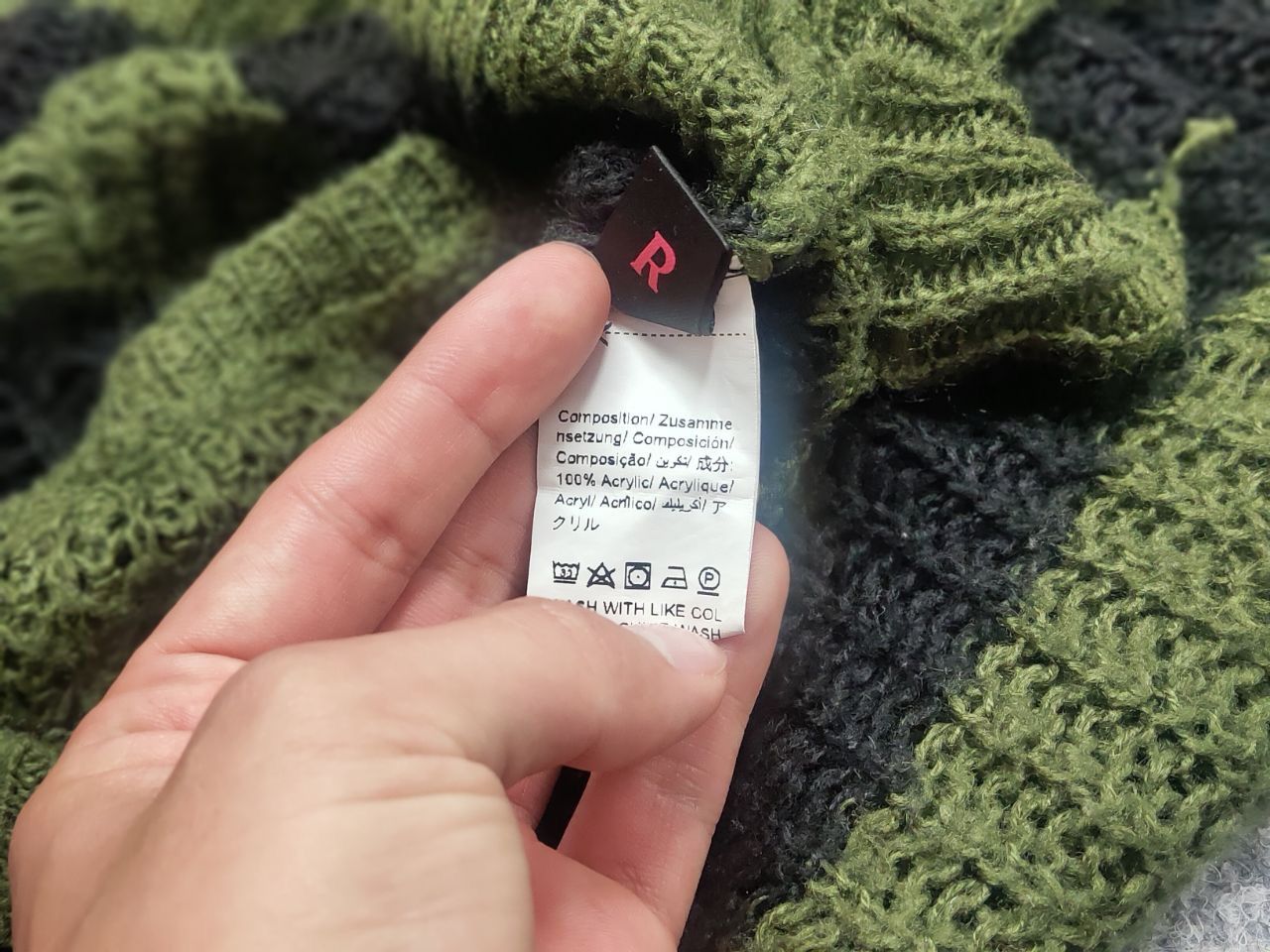 Hysteric Glamour hysteric glamour distressed striped green sweater Y2K Style Size US S / EU 44-46 / 1 - 16 Thumbnail