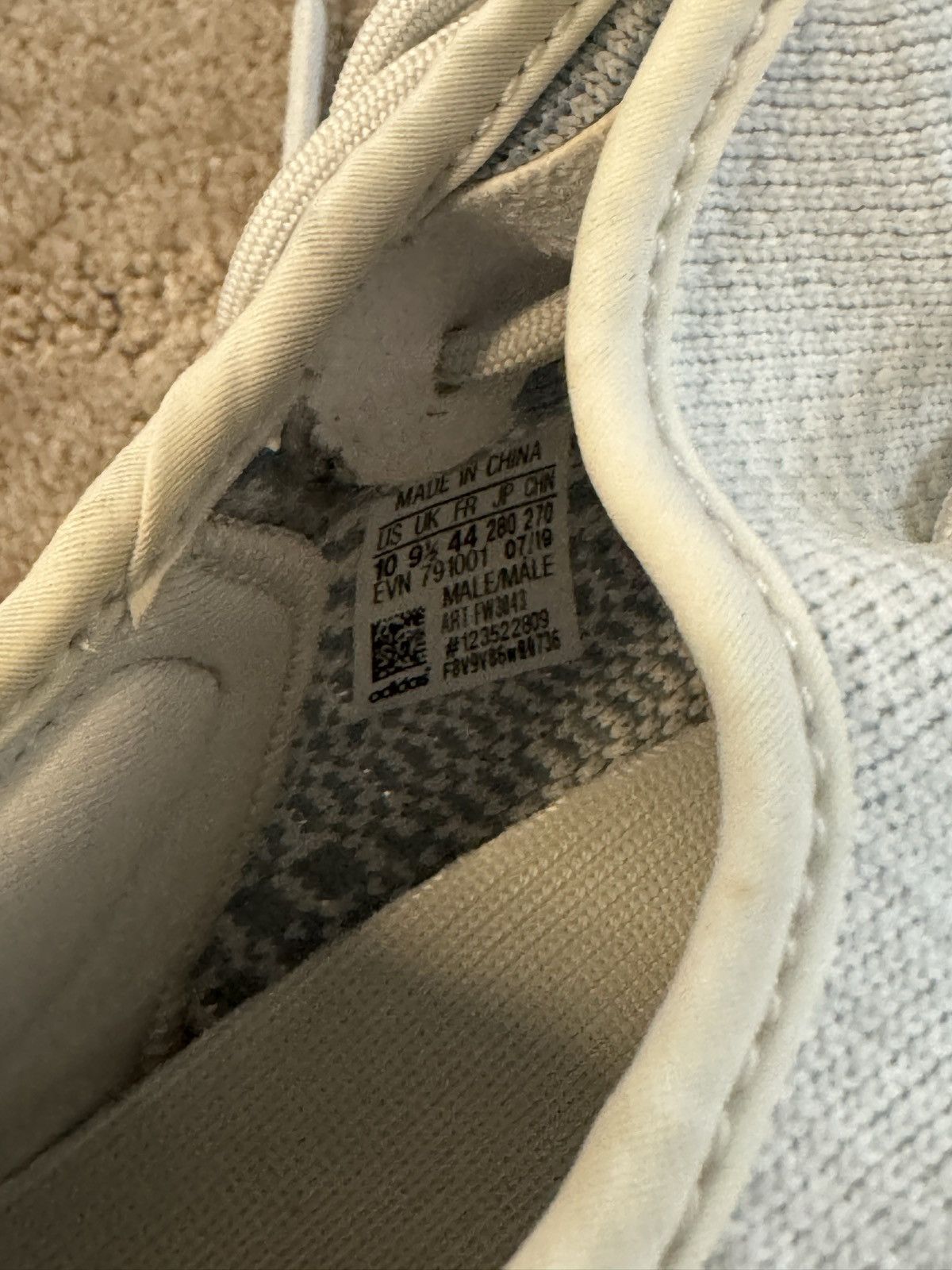 Adidas × Yeezy Yeezy Boost 350 v2 Cloud White Size US 10 / EU 43 - 7 Thumbnail