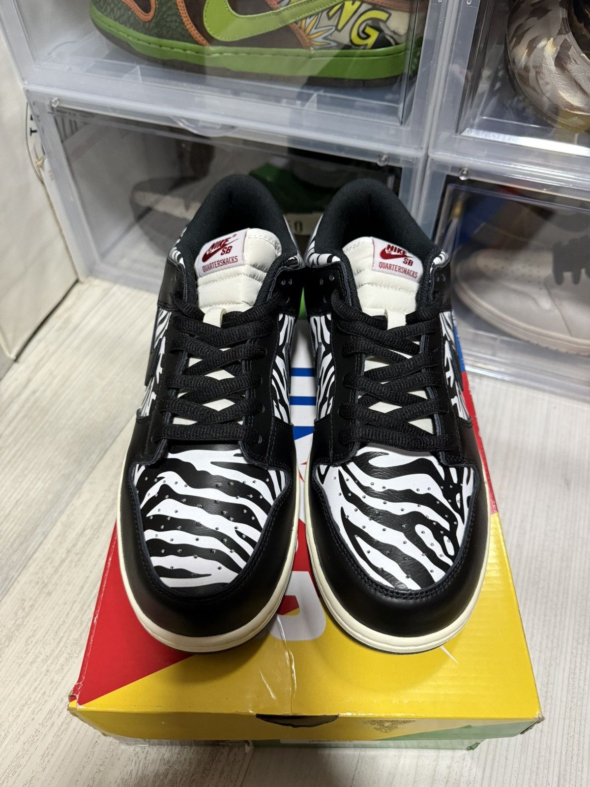 Nike SB Nike SB Dunk Low OG QS Quartersnacks Zebra Size US 10.5 / EU 43-44 - 4 Thumbnail
