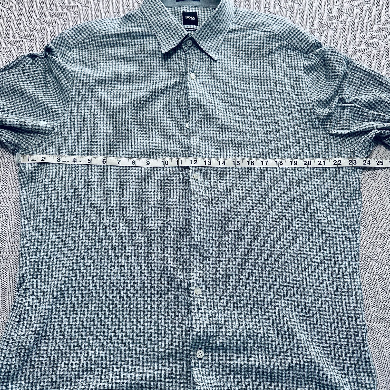 Hugo Boss Hugo Boss gray plaid button down Size US XL / EU 56 / 4 - 6 Thumbnail