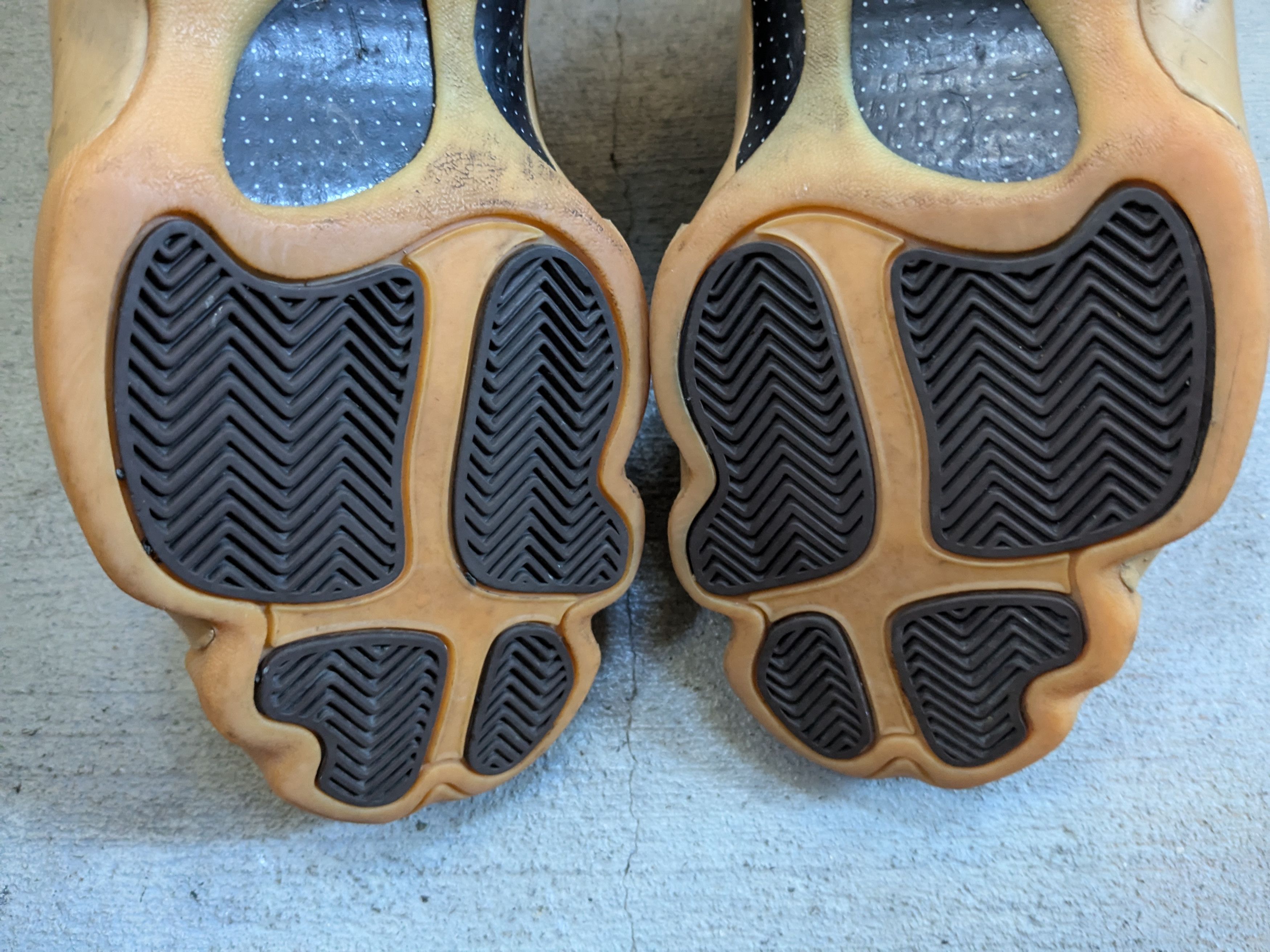 Jordan Brand × Nike Nike Air Jordan 13 Retro Wheat Size 11 2017 414571-705 Size US 11 / EU 44 - 19 Thumbnail
