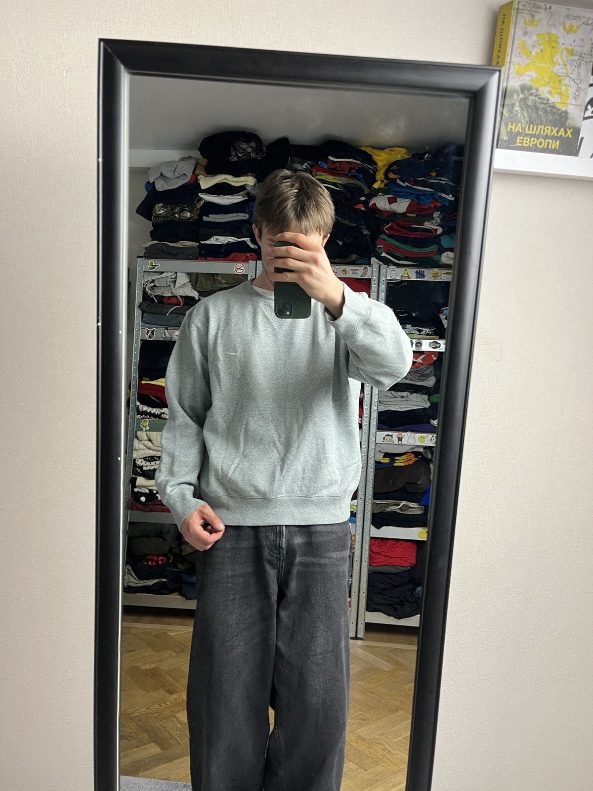 Nike Nike Vintage 00’s Basic Grey Sweatshirt Mini Swoosh Logo Size US L / EU 52-54 / 3 - 2 Thumbnail