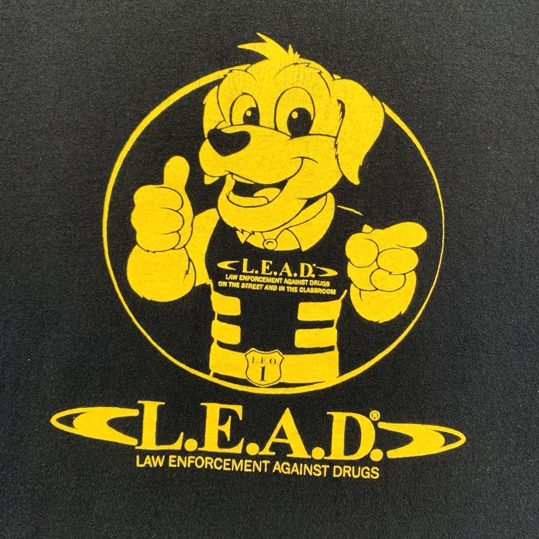 Vintage VINTAGE Dare LEAD T-Shirt Unisex Adults Large Black 90s Retro Drug Resistance Crime Dog Logo Size US L / EU 52-54 / 3 - 2 Thumbnail