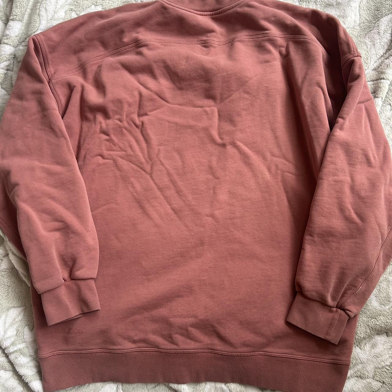 Lululemon Lululemon Pink Crewneck Sweatshirt Size M Size M / US 6-8 / IT 42-44 - 3 Thumbnail