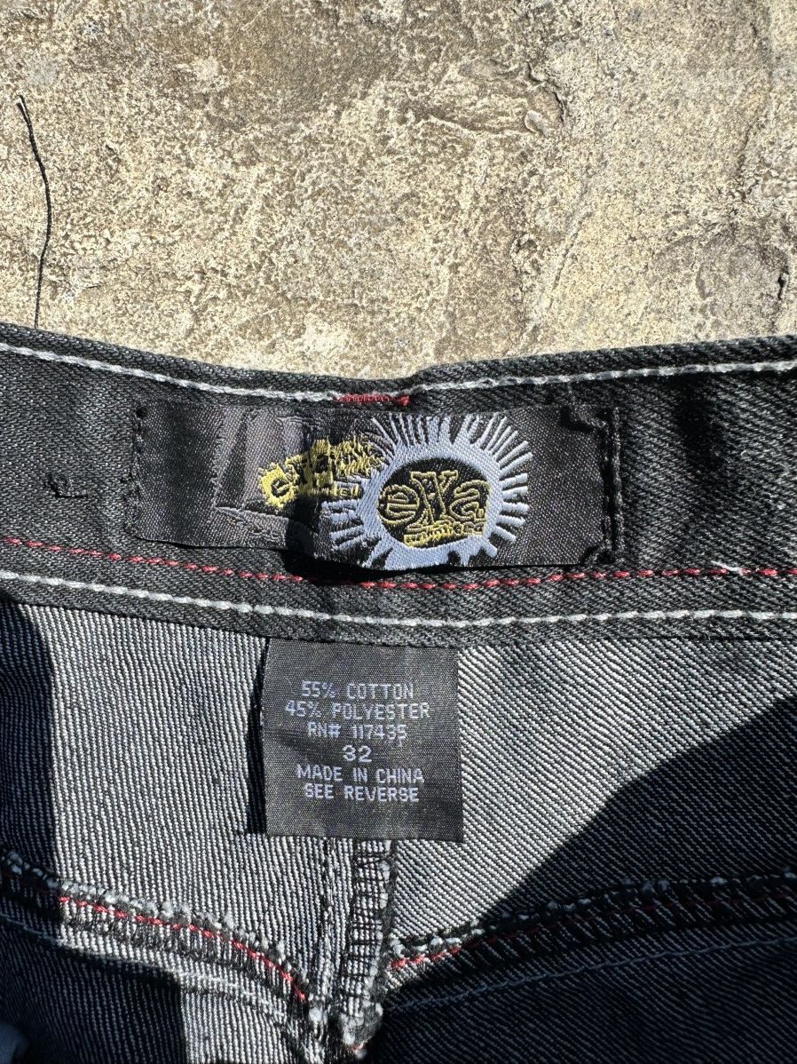 JNCO Y2K embroidered wolves baggy long shorts black red skater Size US 32 / EU 48 - 4 Thumbnail