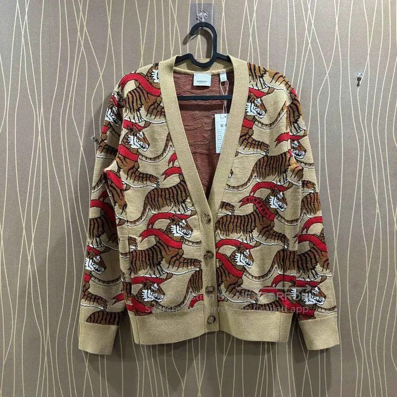 Burberry Burberry Multicolor Wool Women's Cardigan. Size XS / US 0-2 / IT 36-38 - 1 Thumbnail