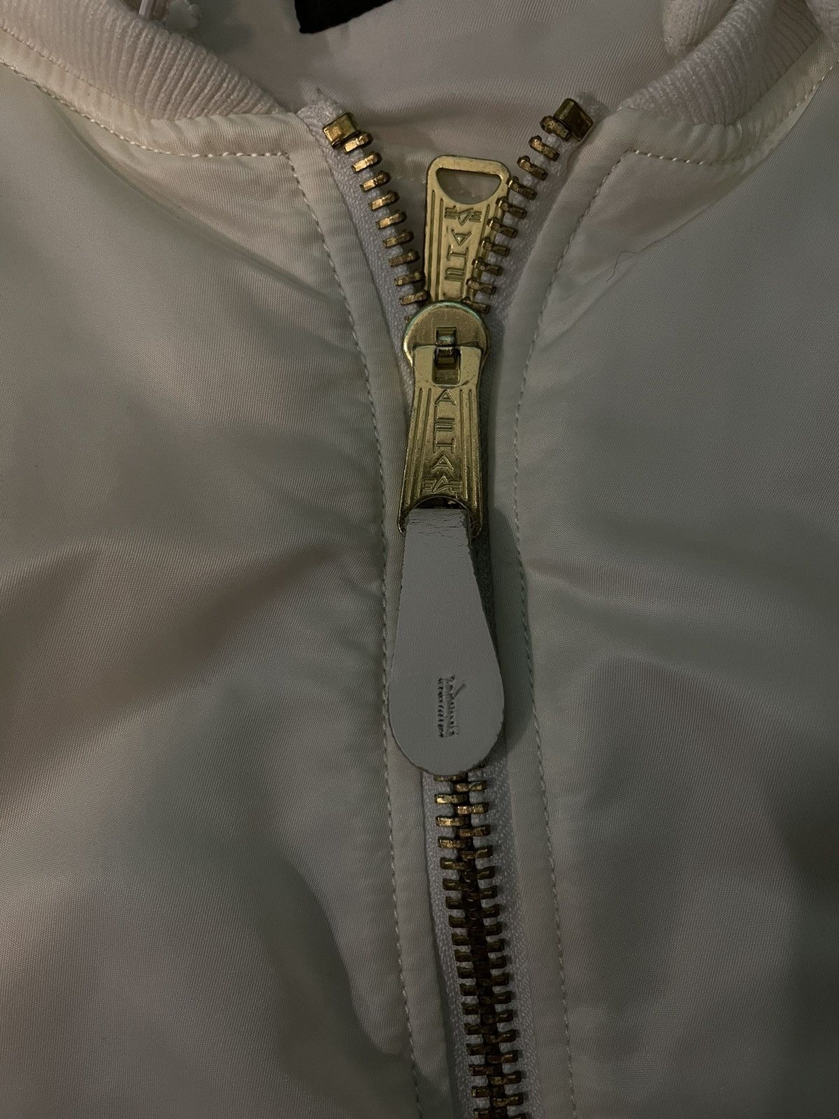 Alpha Industries × Designer × Vetements 2017 Alpha Industries Vetements White Oversized Bomber Size US XL / EU 56 / 4 - 6 Thumbnail