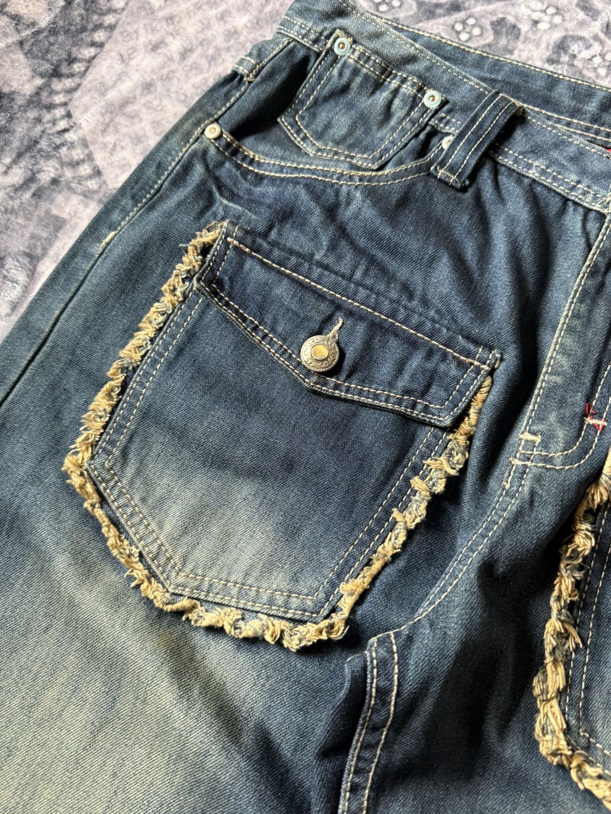 Japanese Brand Vomanie Japan Patch Work Frayed Details Baggy Fit Jeans Size US 32 / EU 48 - 12 Thumbnail
