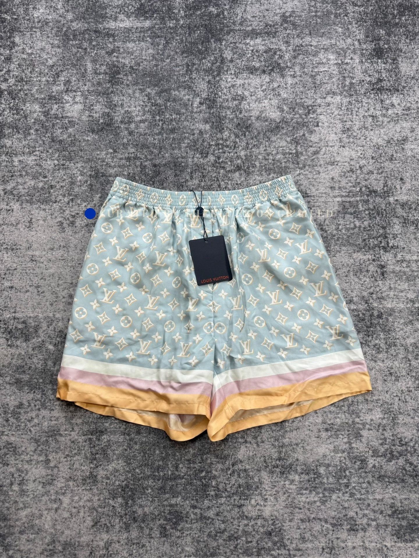 Louis Vuitton Louis Vuitton Monogram Silk Shorts Size US 34 / EU 50 - 1 Thumbnail