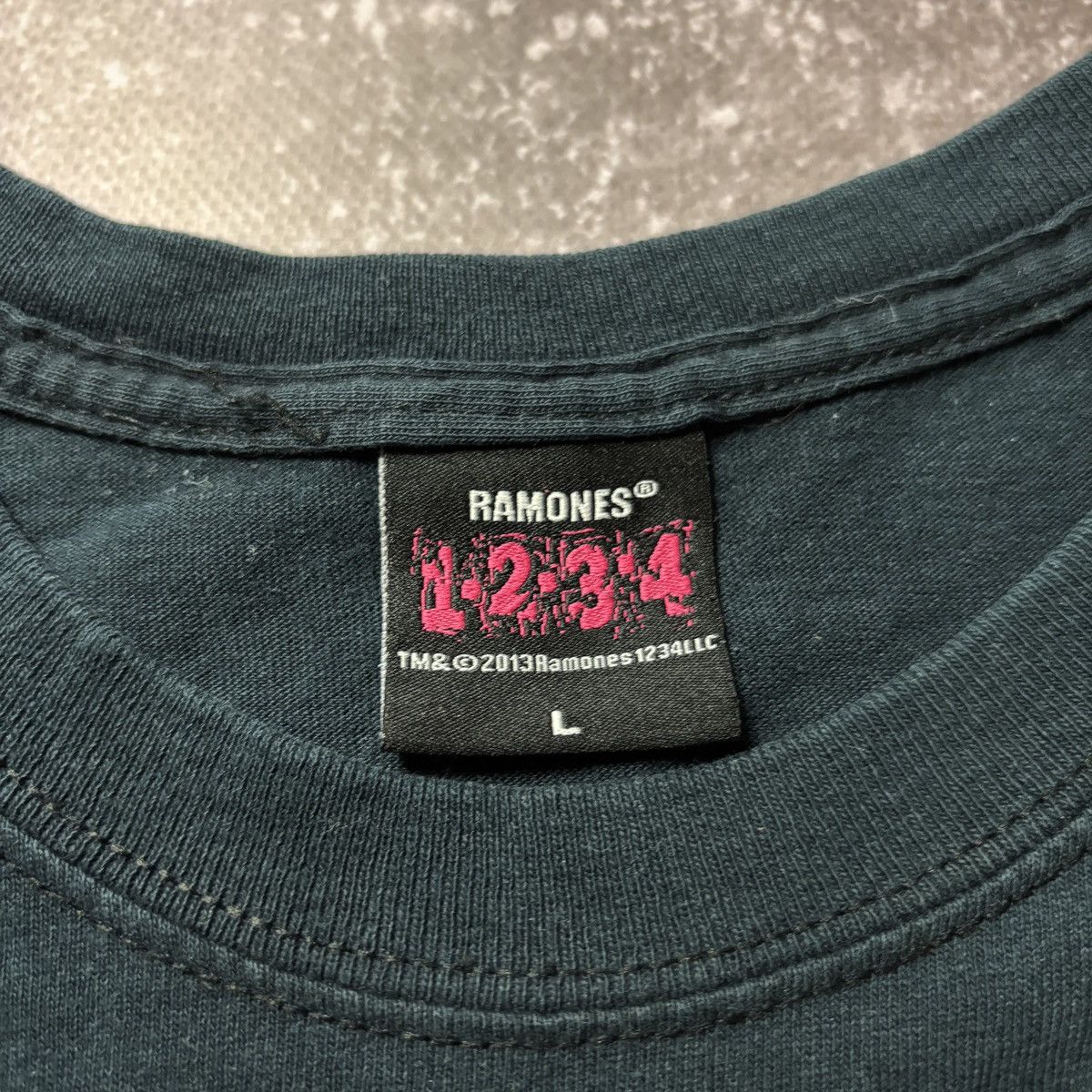 Band Tees × Vintage RAMONES VINTAGE Y2K FADED T-SHIRT Size US L / EU 52-54 / 3 - 3 Thumbnail