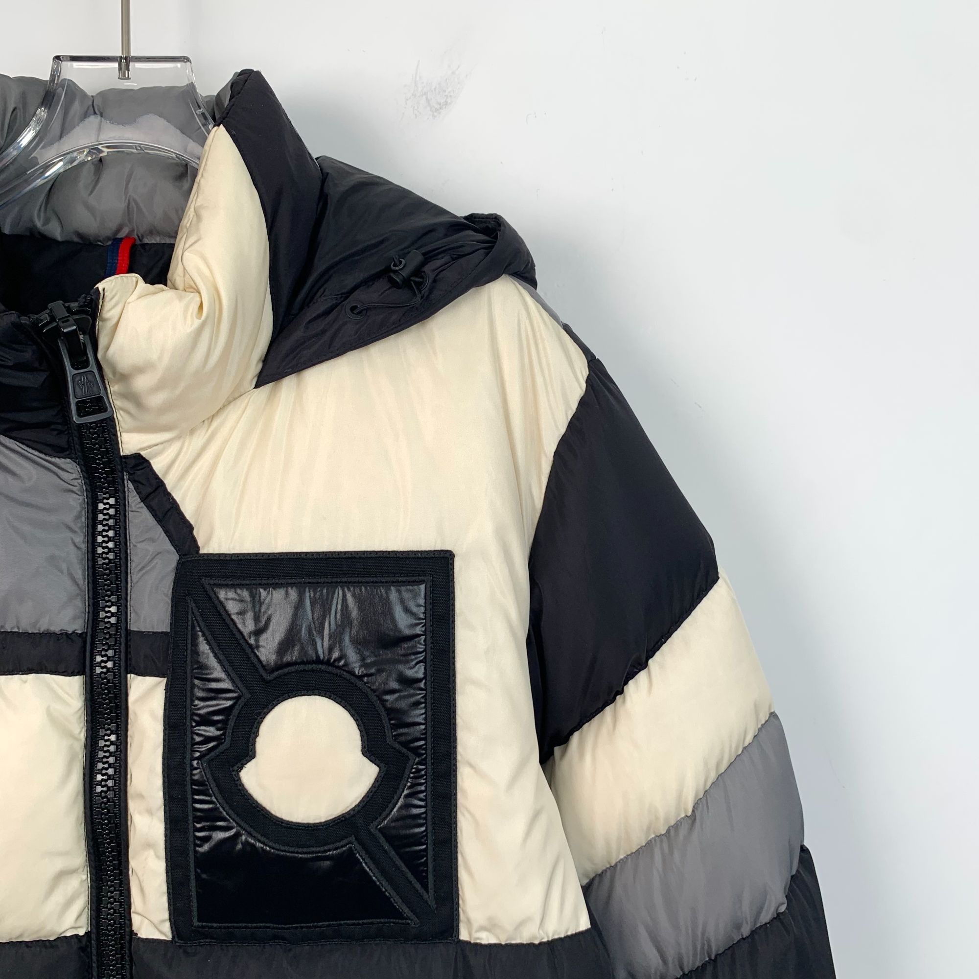 Moncler Moncler Womens Puffer Jacket With Hood Black/Grey/Cream Poli Size L / US 10 / IT 46 - 3 Thumbnail