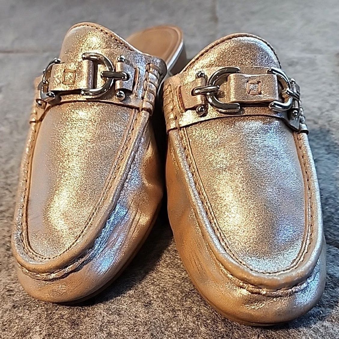 Donald Pliner Donald Pliner Metallic Gold Leather Mules Slides Loafers Women's Size US 10 / IT 40 - 4 Thumbnail