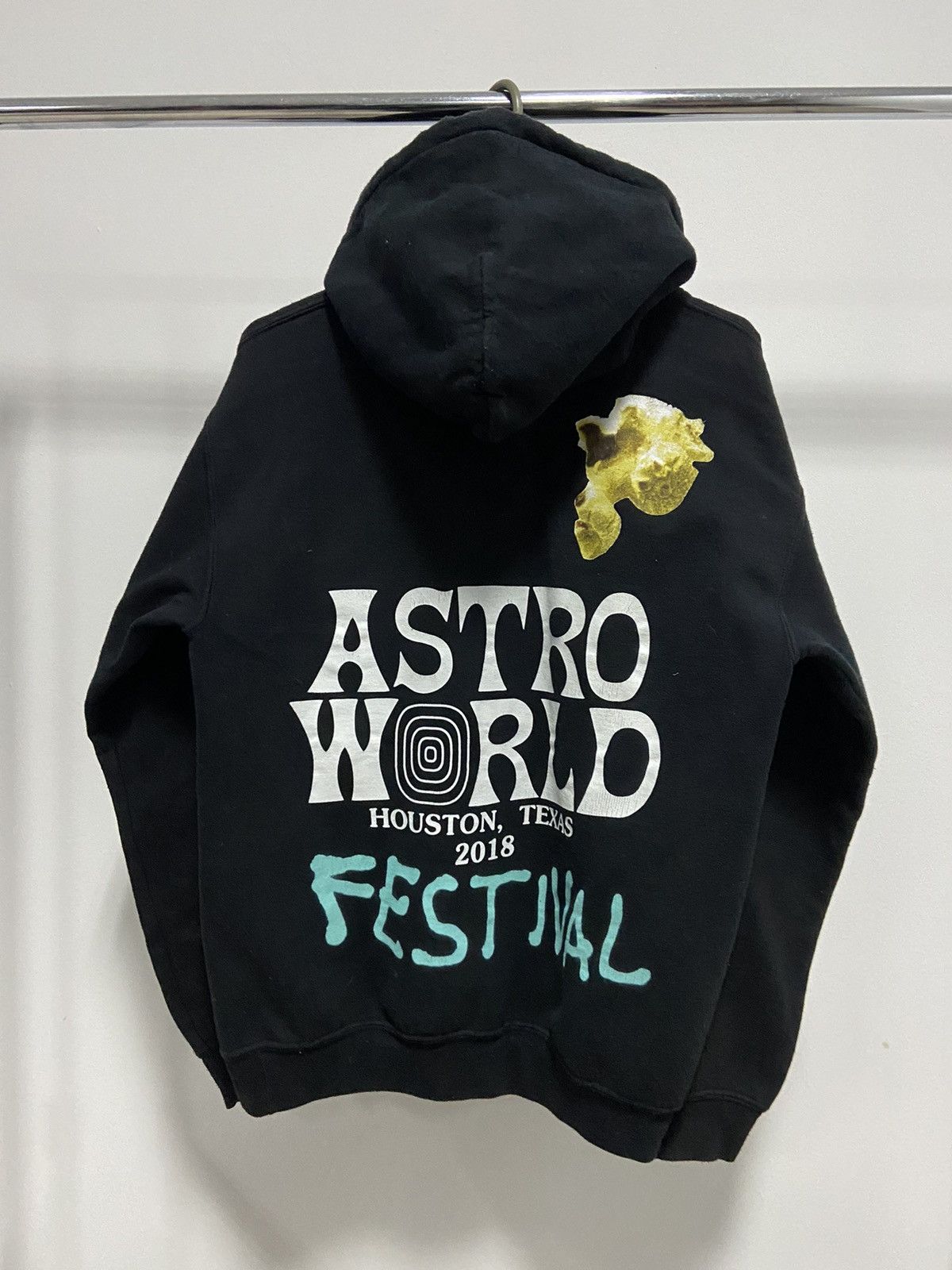 Travis Scott Travis Scott 2018 festival big print hoodie vintage RARE Size US S / EU 44-46 / 1 - 1 Thumbnail