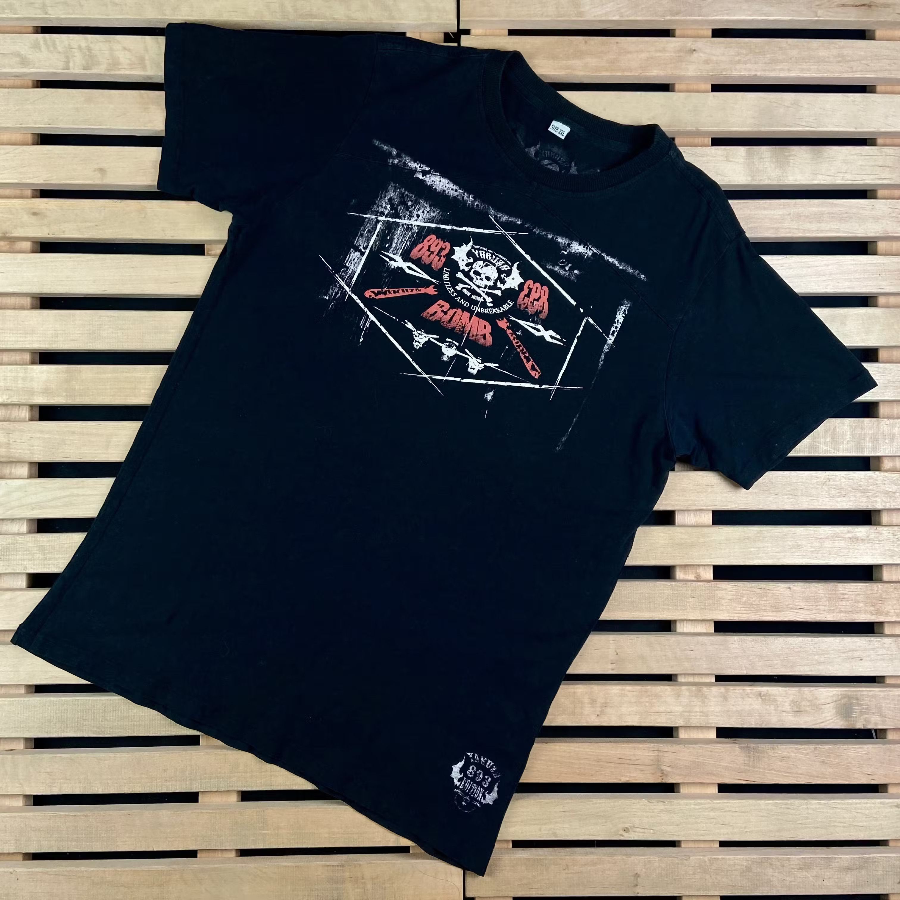 Japanese Brand GUERNIKA X POKEMON LIZARDON T-Shirt Size : XXL