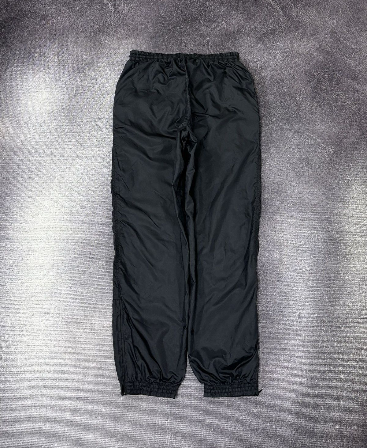 Nike Vintage 90s Nike Y2K Retro Hype Black Nylon Track Pants Size US 32 / EU 48 - 13 Thumbnail