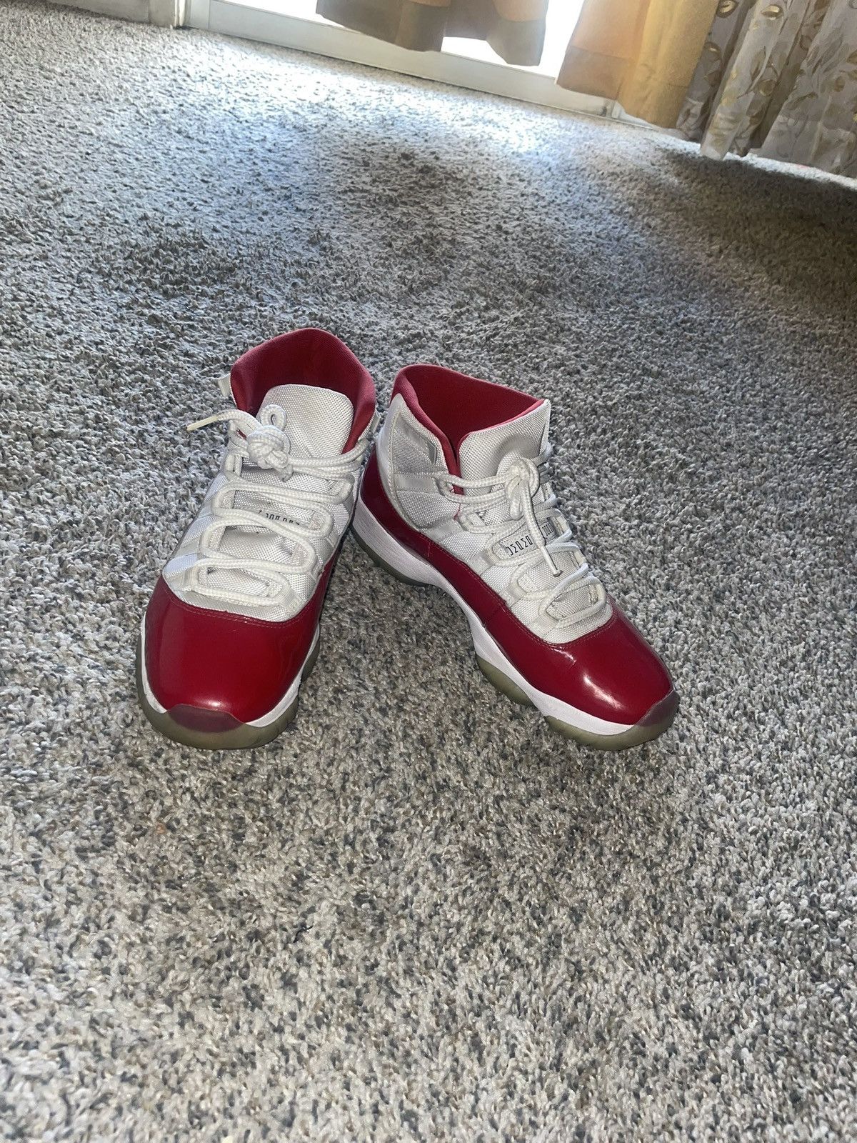 Jordan Brand Jordan Brand Retro 11 “Varsity Red” Size US 10 / EU 43 - 3 Thumbnail