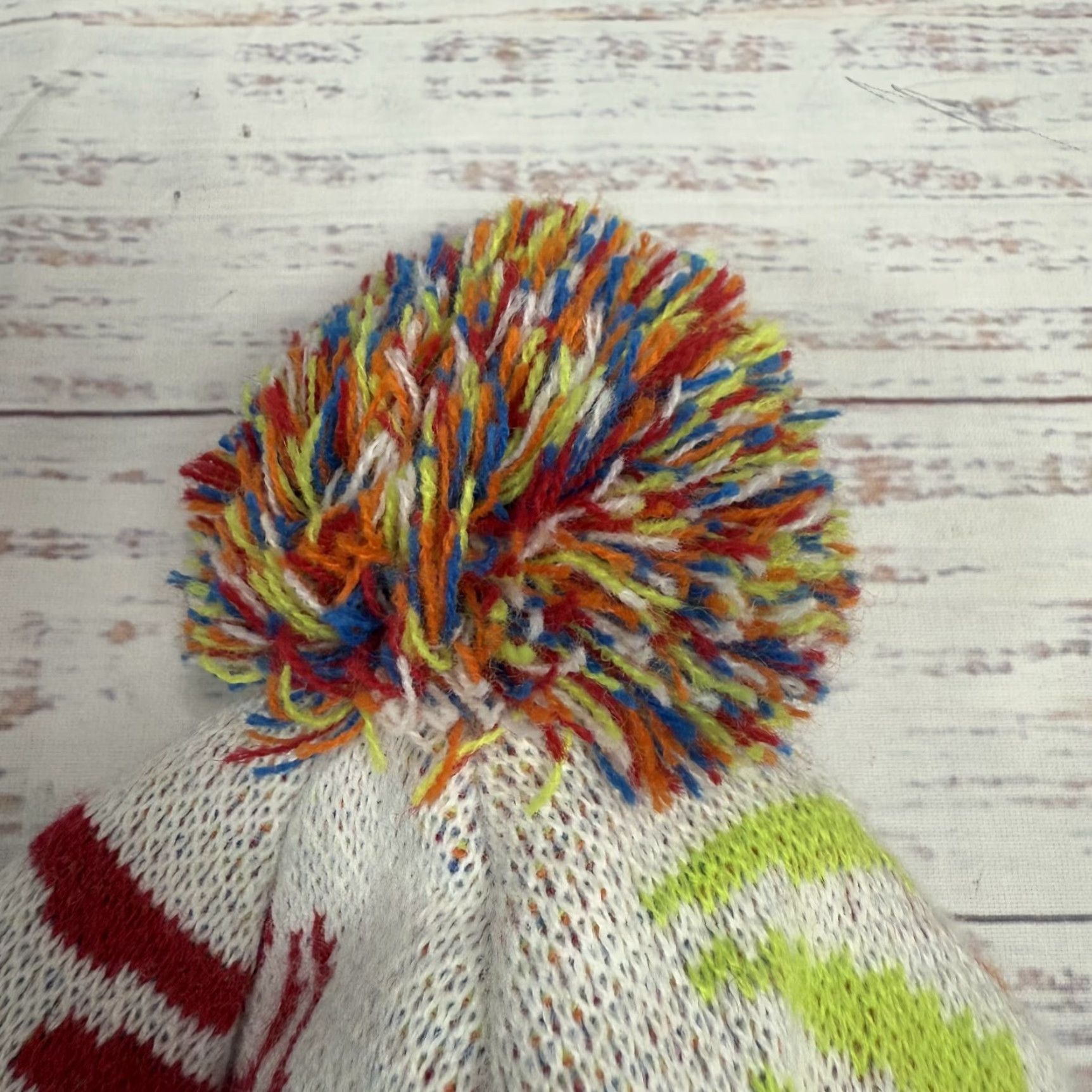 Vintage Vail Beaver Creek 2015 Alpine Ski Knit Hat Beanie White Blue Pom Pom One Size Unisex Adults Knit Striped Cotton Blend Winter Size ONE SIZE - 5 Thumbnail