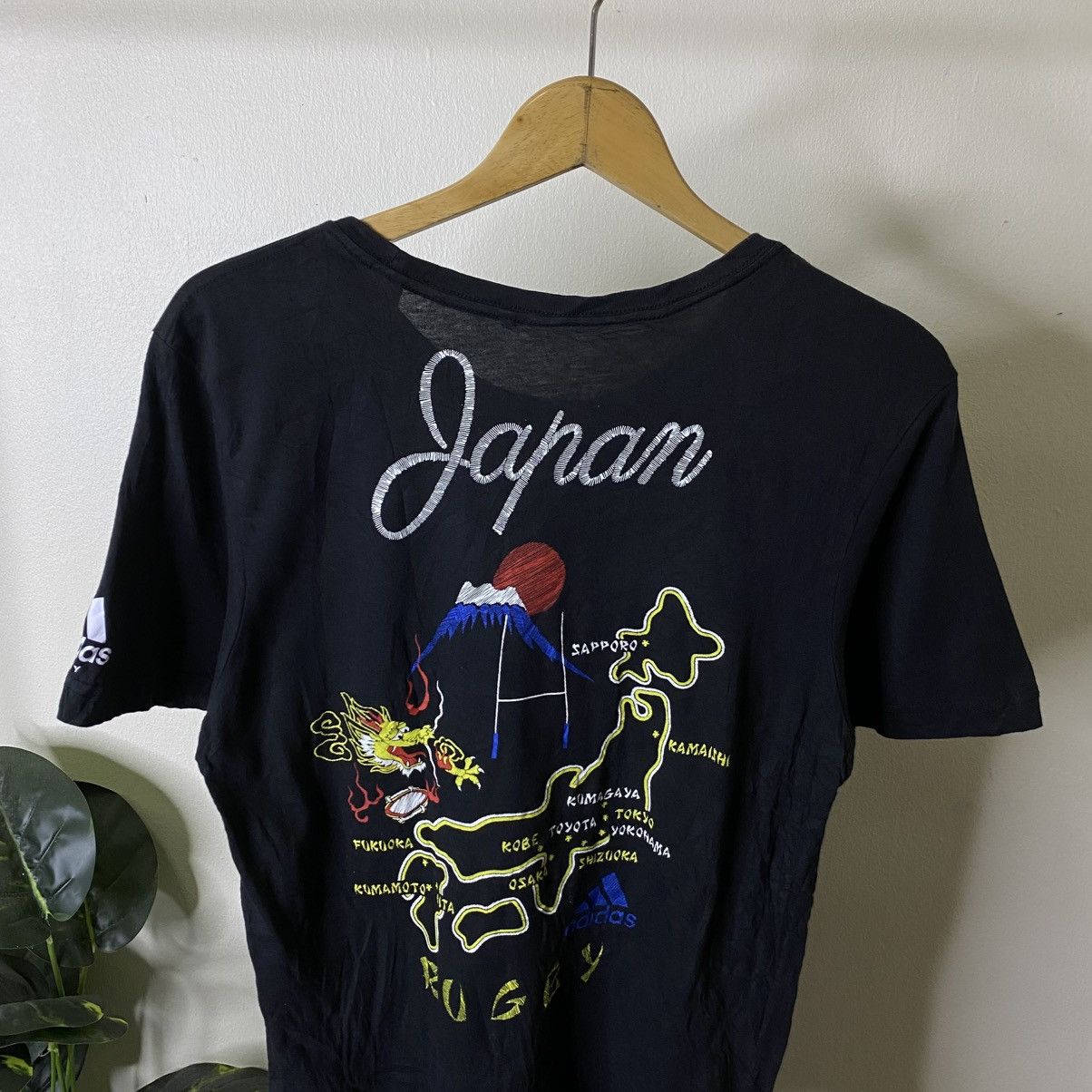 Adidas Y2K Adidas Rugby Japan Sukajan Style T Shirt Size US S / EU 44-46 / 1 - 2 Thumbnail