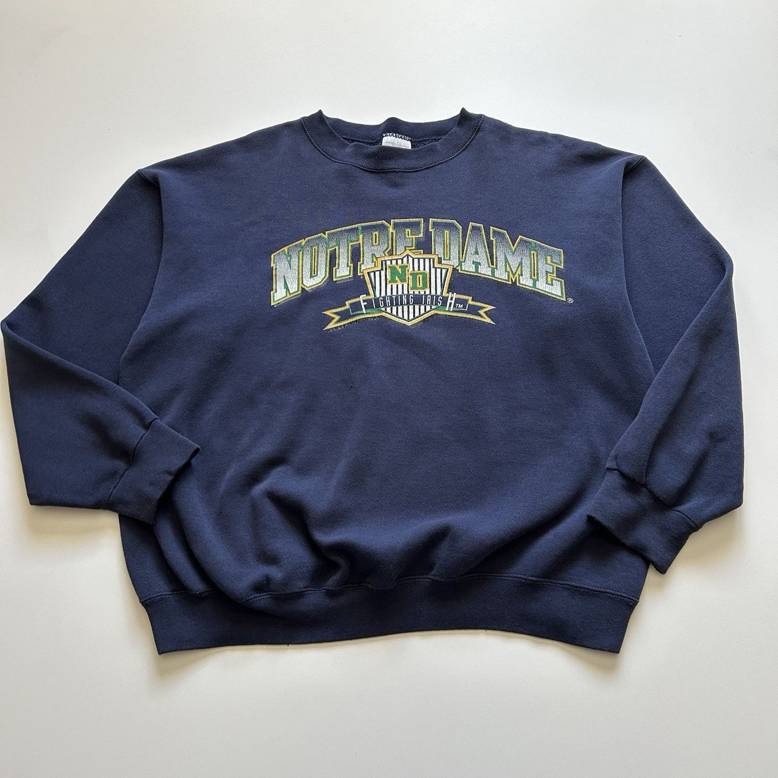 NCAA Vintage 90s Notre Dame Fighting Irish NCAA Crewneck Large Size US L / EU 52-54 / 3 - 1 Thumbnail