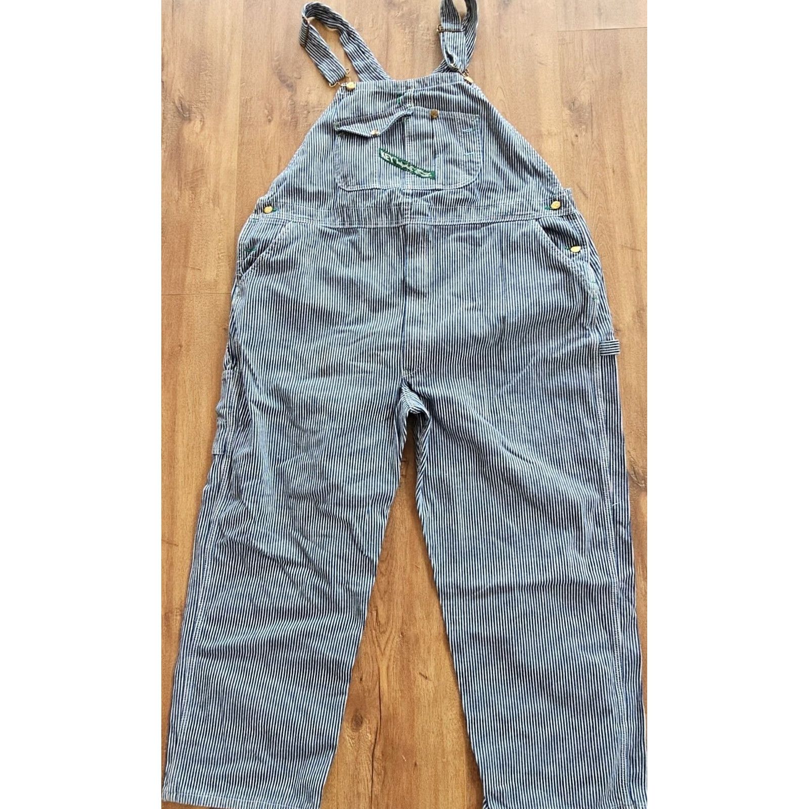 Imperial VINTAGE Key Imperial Work Farm Trucker Bib Overalls Mens 46x29 Railroad Stripe Jeans Overalls Mens Blue 100% Cotton 46x29 Reg Hipster 90s Size US 30 / EU 46 - 2 Thumbnail