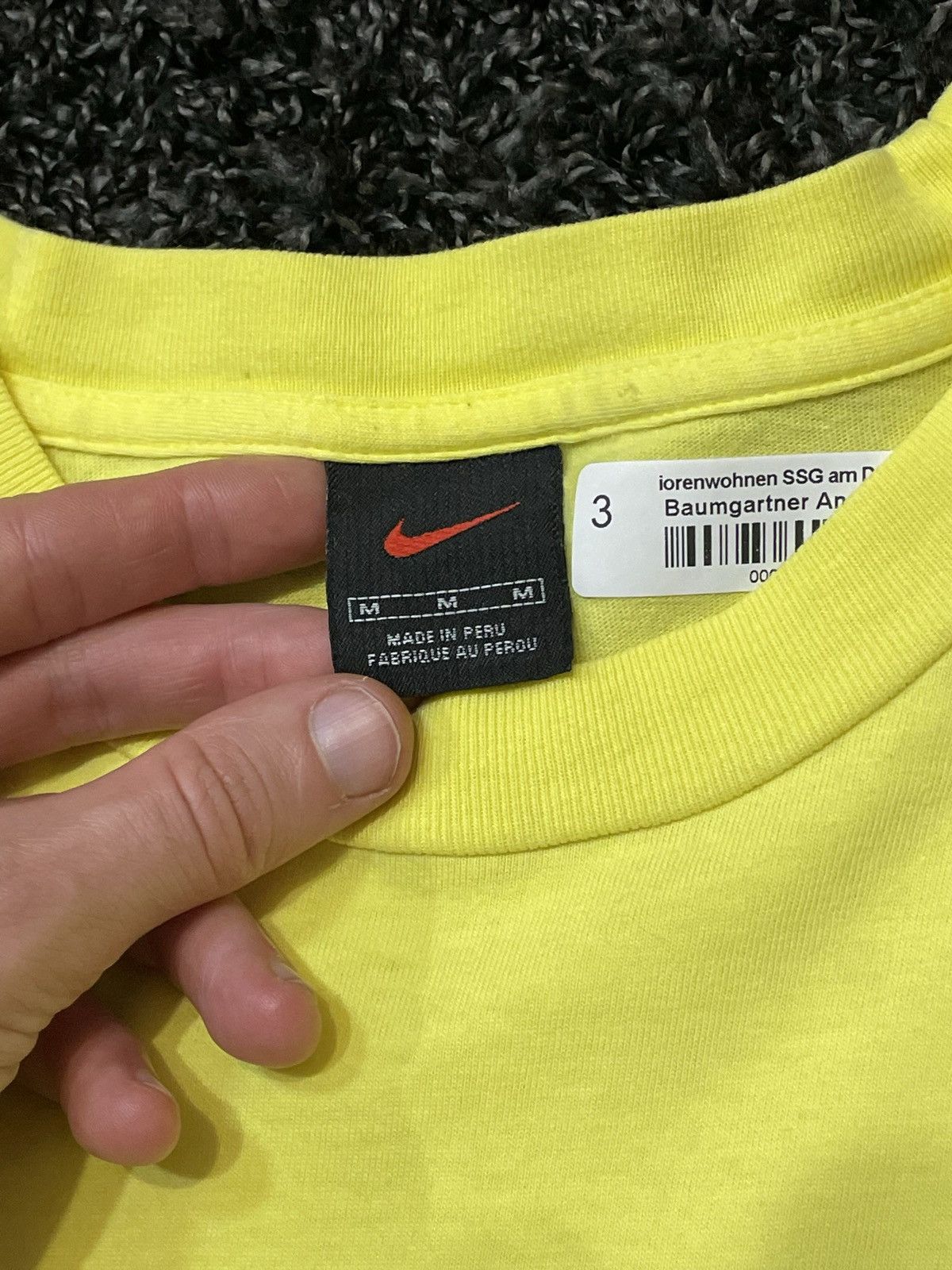 Nike × Vintage Vintage Nike Rare tee Made in Peru 90s Rare T-shirt Y2K Size US M / EU 48-50 / 2 - 3 Thumbnail