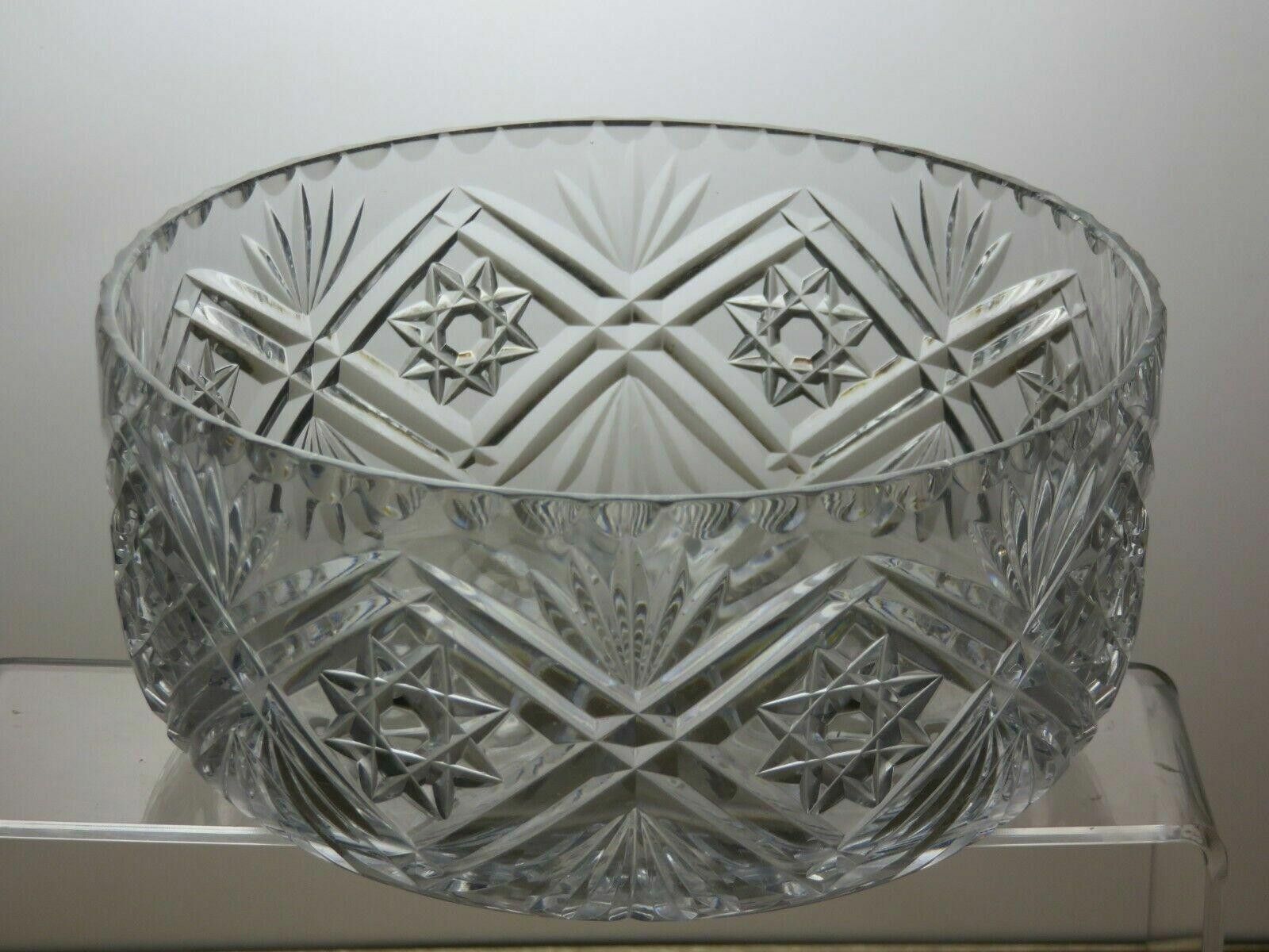 The Unbranded Brand Cut Crystal Hobstar Cut Glass Salad Footed Serving Bowl Size ONE SIZE - 4 Thumbnail