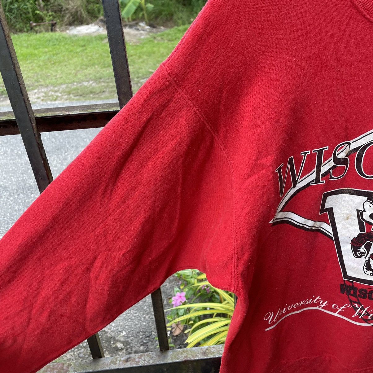 Hanes × Vintage 🔥Vintage Wisconsin Big Logo Sweatshirts Size US S / EU 44-46 / 1 - 8 Thumbnail