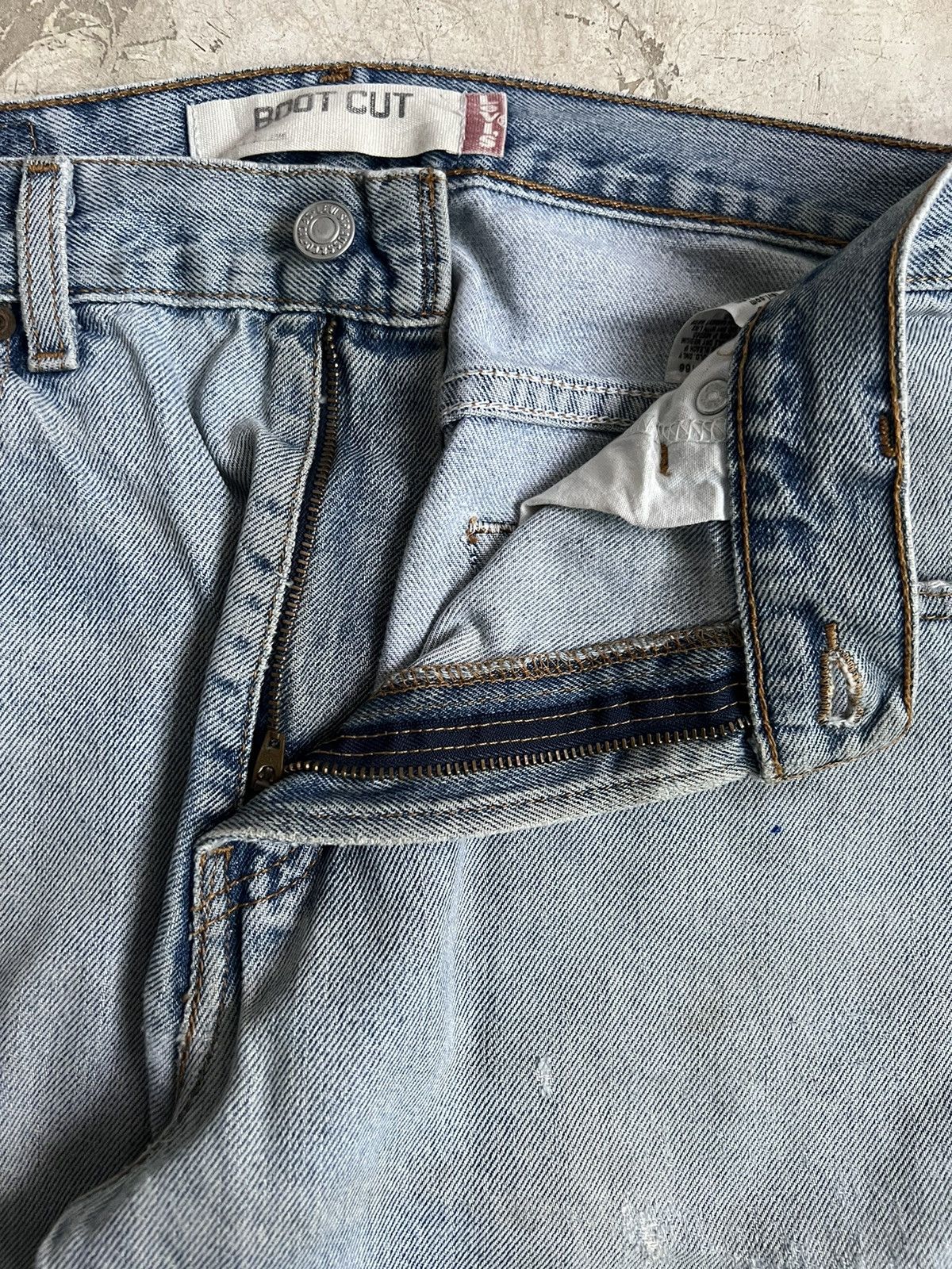 Levi's Thrashed Vintage Levi's 517 Bootcut Jeans Size US 32 / EU 48 - 6 Thumbnail