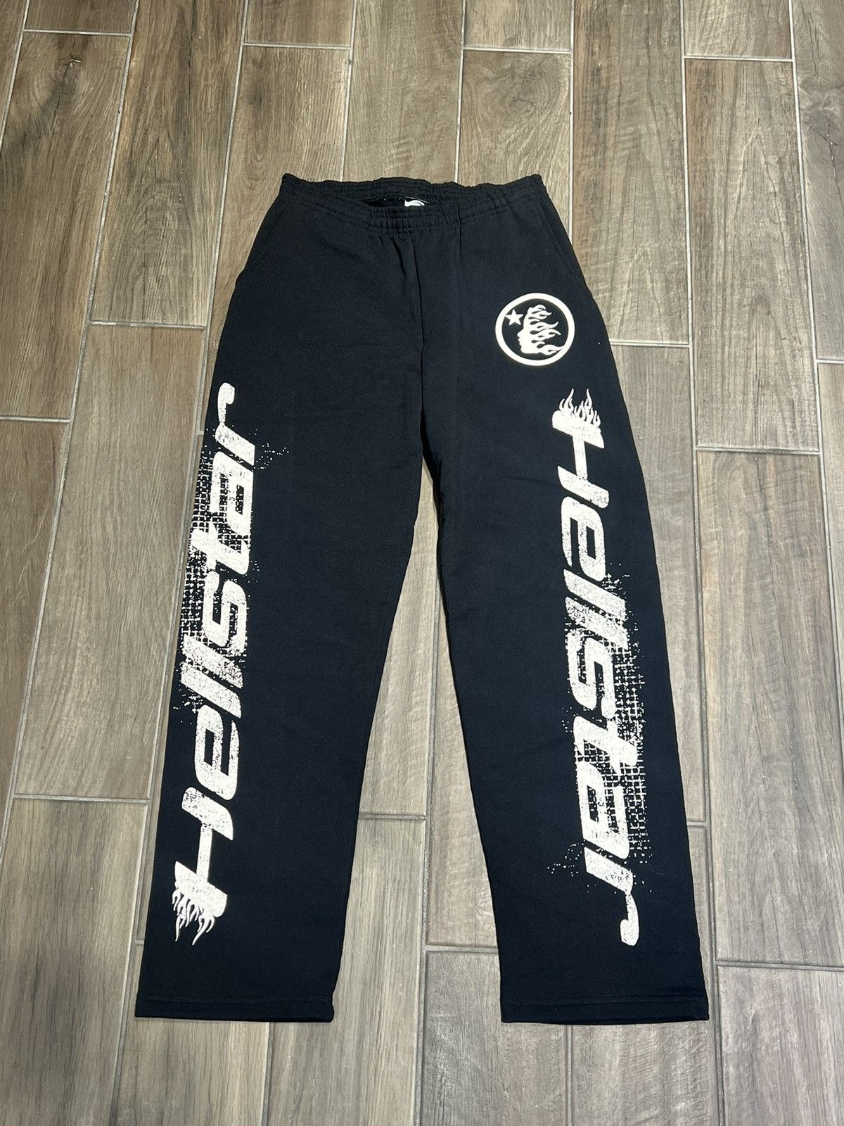 HELLSTAR “SPEED” SWEATPANTS - SIZE MEDIUM - (BLACK)