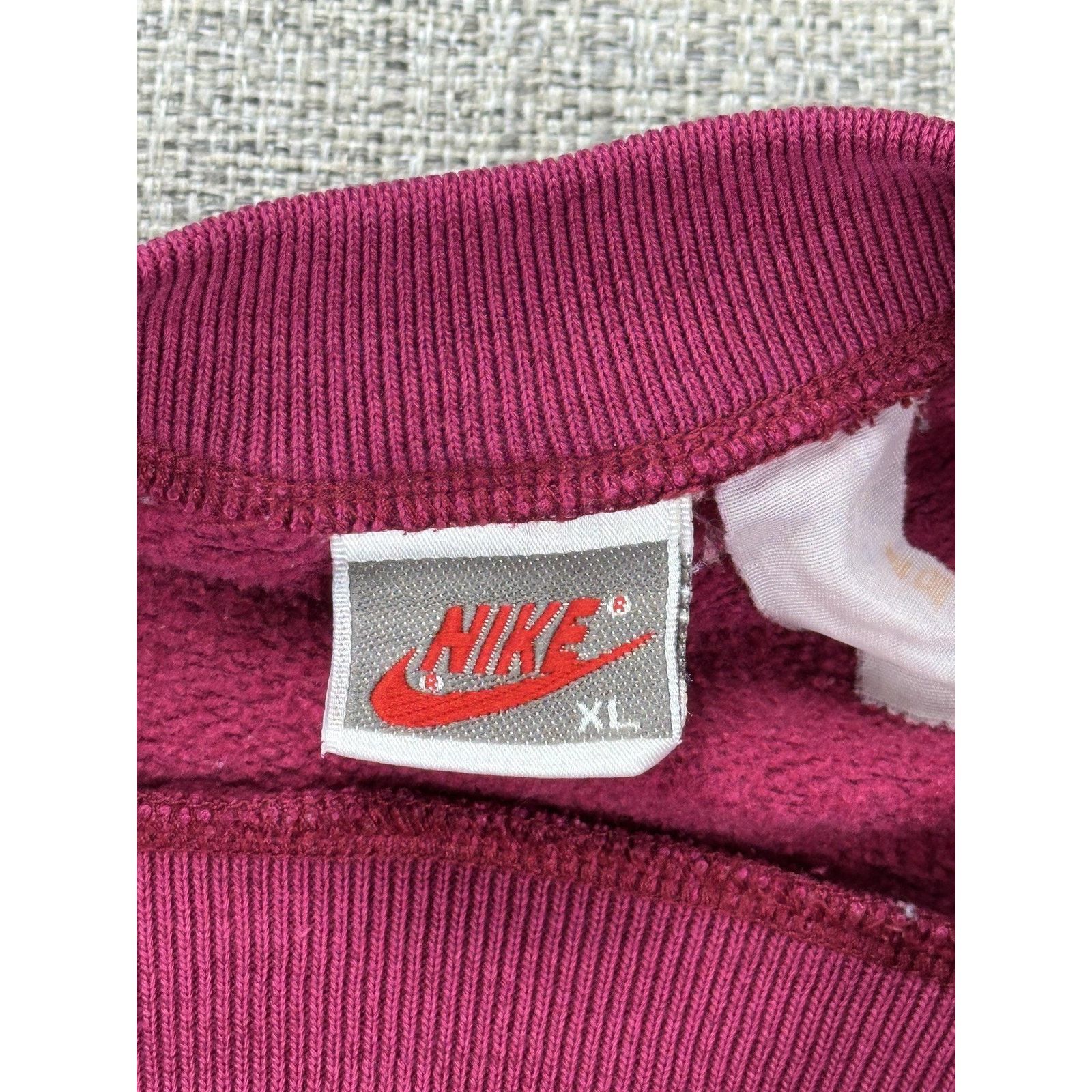 Nike Vintage Nike Jordan Sweatshirt XL Basketball 90s Silver Tag Size US XL / EU 56 / 4 - 8 Thumbnail