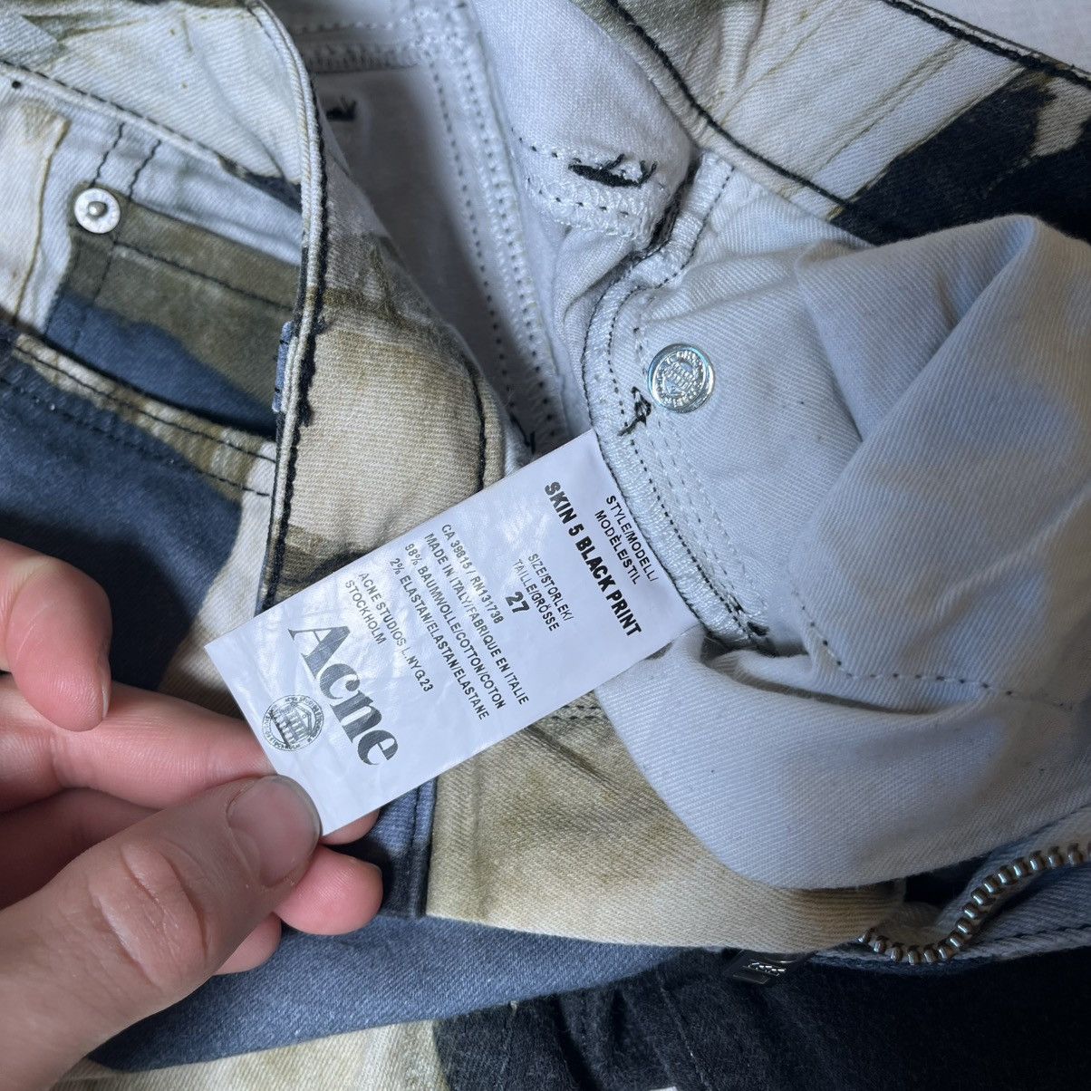 Acne Studios Acne Studios designer high fashion luxury jeans with print🌌 Size 27" / US 4 / IT 40 - 10 Thumbnail