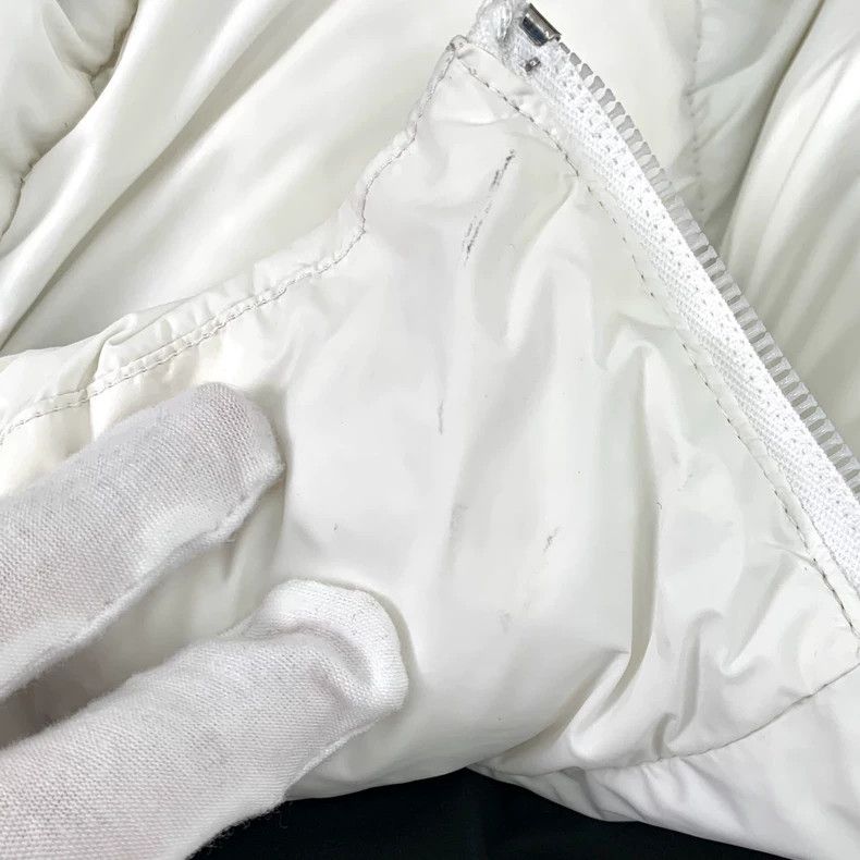 Balenciaga Balenciaga size 48 White logo printed zipper down jacket v Size M / US 6-8 / IT 42-44 - 9 Thumbnail
