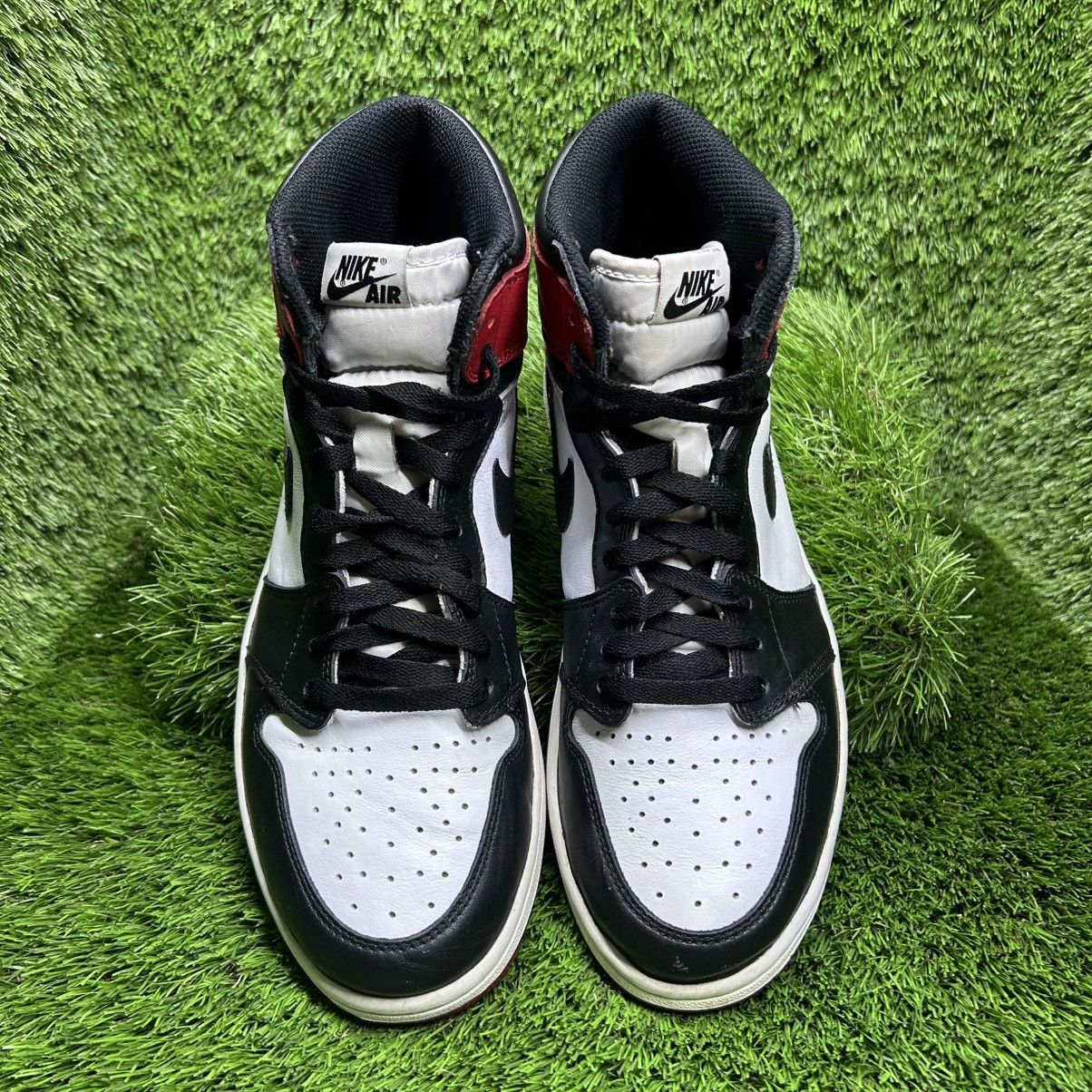 Jordan Brand Jordan 1 High “Black Toe” (206) Size US 10.5 / EU 43-44 - 3 Thumbnail