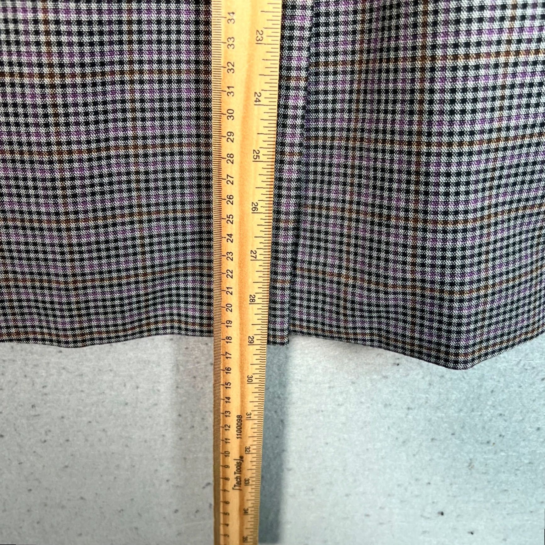 Vintage Halogen Blazer Jacket Single-Breasted Notch Gray Plaid Viscose Blend Long Sleeve Adult Womens 1 Polyester Dry Clean Only Business Size XS / US 0-2 / IT 36-38 - 7 Thumbnail