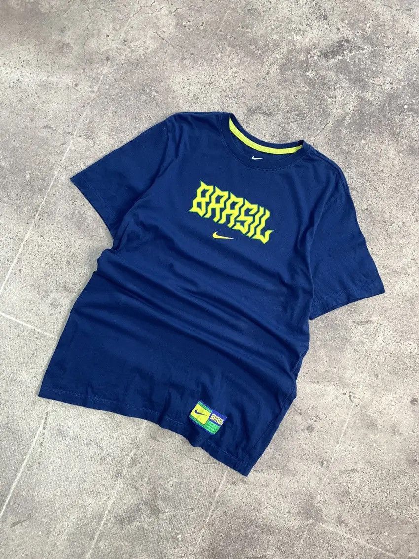 Nike Vintage Y2K T-shirt Brazil sk8 faded Blockcore style Size US M / EU 48-50 / 2 - 3 Thumbnail