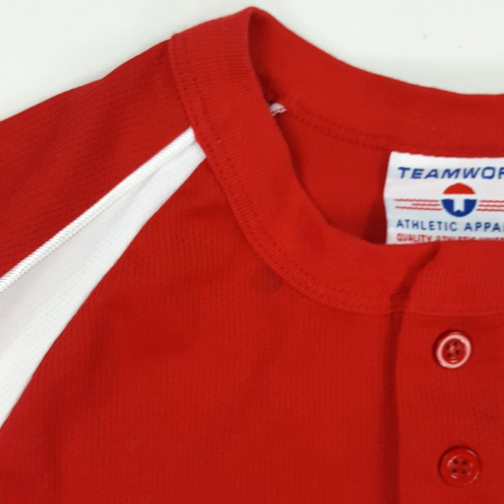 Vintage VINTAGE North Carolina Wolfpack NC State Size S Red Athletic Henley Warmup Shirt Size US S / EU 44-46 / 1 - 5 Thumbnail