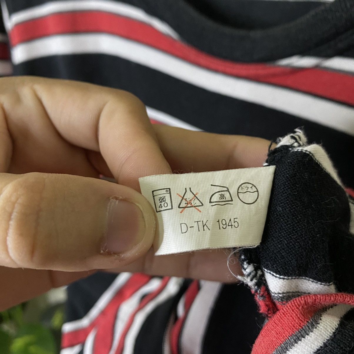 Vintage Vintage 2000s Bitch Skateboard Stripes Skater Tee Size US S / EU 44-46 / 1 - 5 Thumbnail