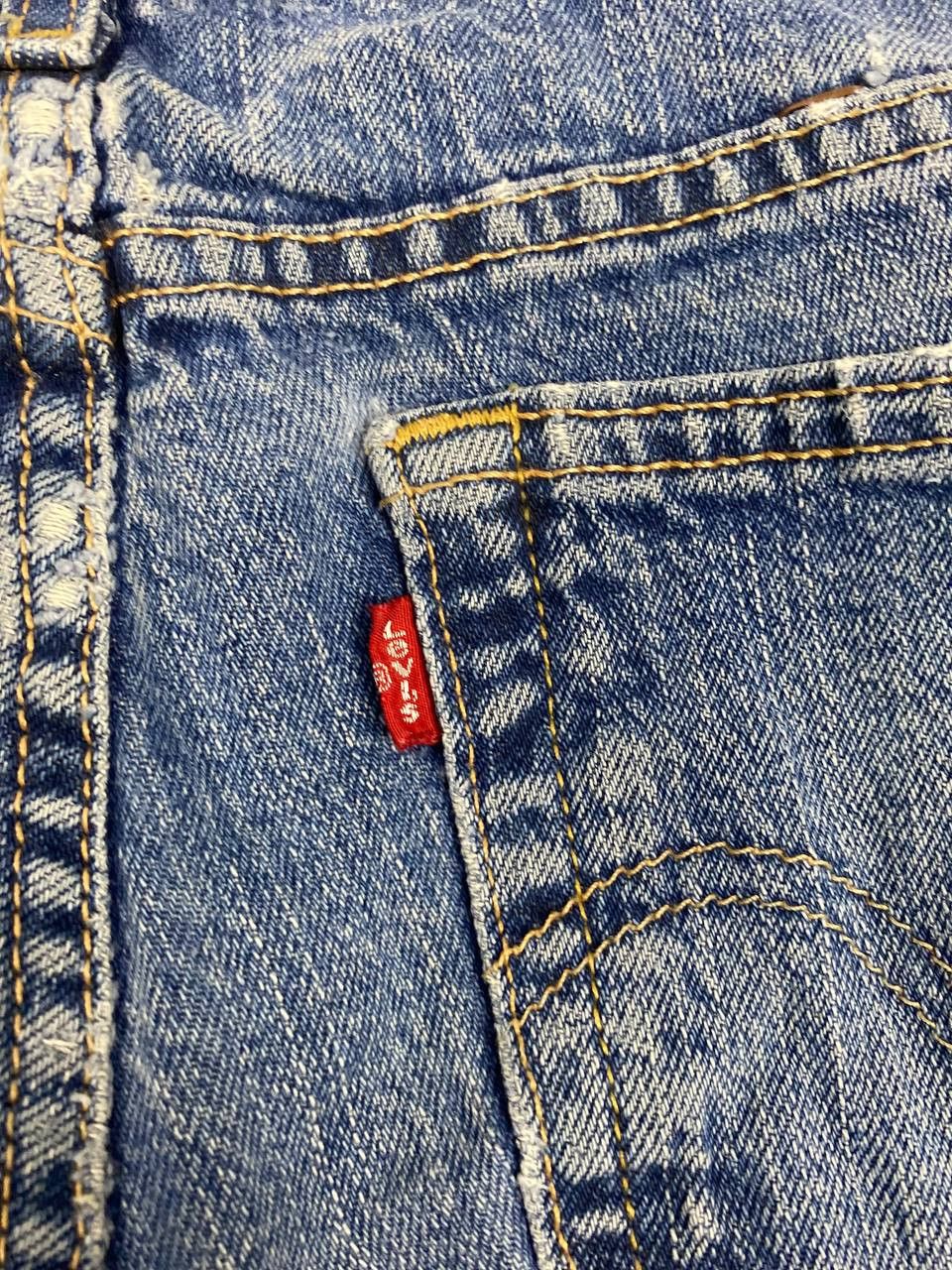 Levi's vintage levis 550 relaxed tapered distressed denim Size US 33 - 6 Thumbnail