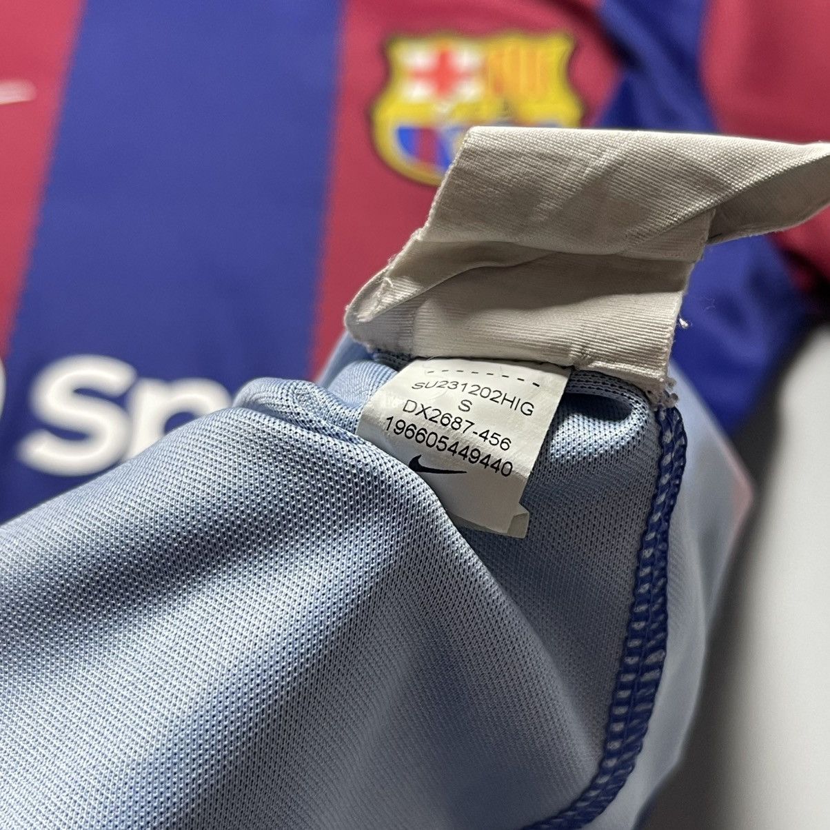 Nike BARCELONA NIKE 2023/2024 FOOTBALL HOME JERSEY #8 PEDRI Size US S / EU 44-46 / 1 - 11 Thumbnail