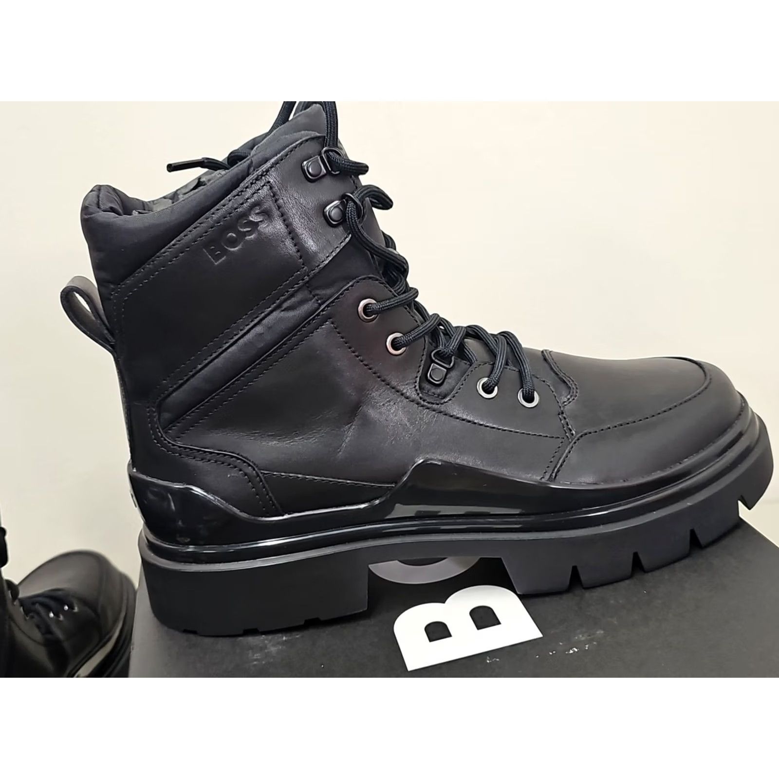 Vintage BOSS Boots Mens Leather Ankle Boots Mid-Calf 10 Black Leather Boss MENS Model Size US 10 / EU 43 - 6 Thumbnail
