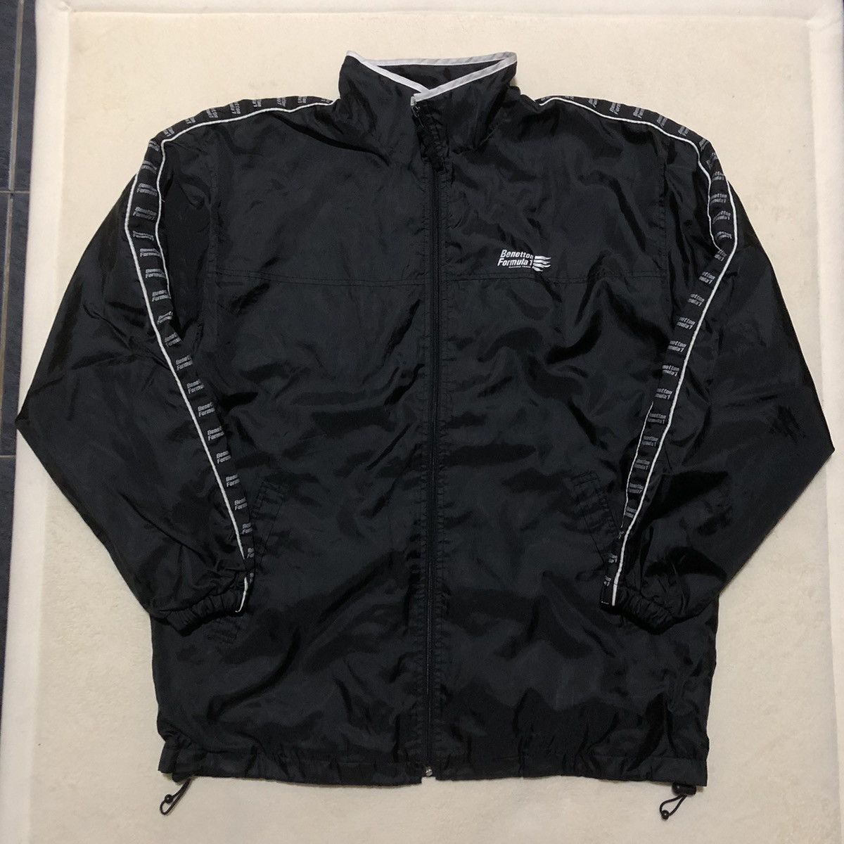 Benetton × Formula 1 Vintage Benetton Formula 1 Side Tape Light Jacket Size US L / EU 52-54 / 3 - 1 Thumbnail