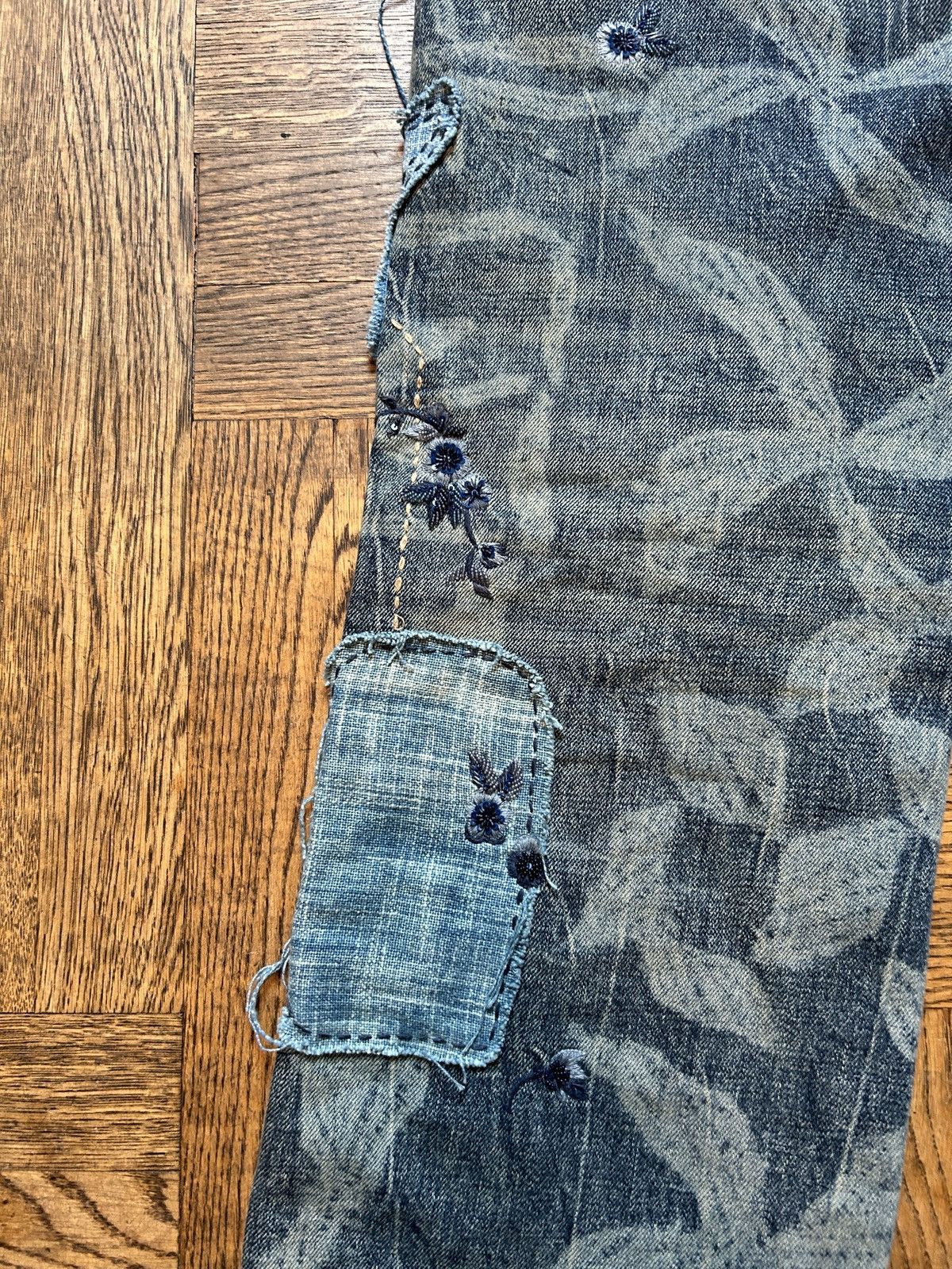 Ralph Lauren Purple Label Runway Tie-Dyed Hand Embroidered and Beaded Boro Jeans Size US 30 / EU 46 - 12 Thumbnail