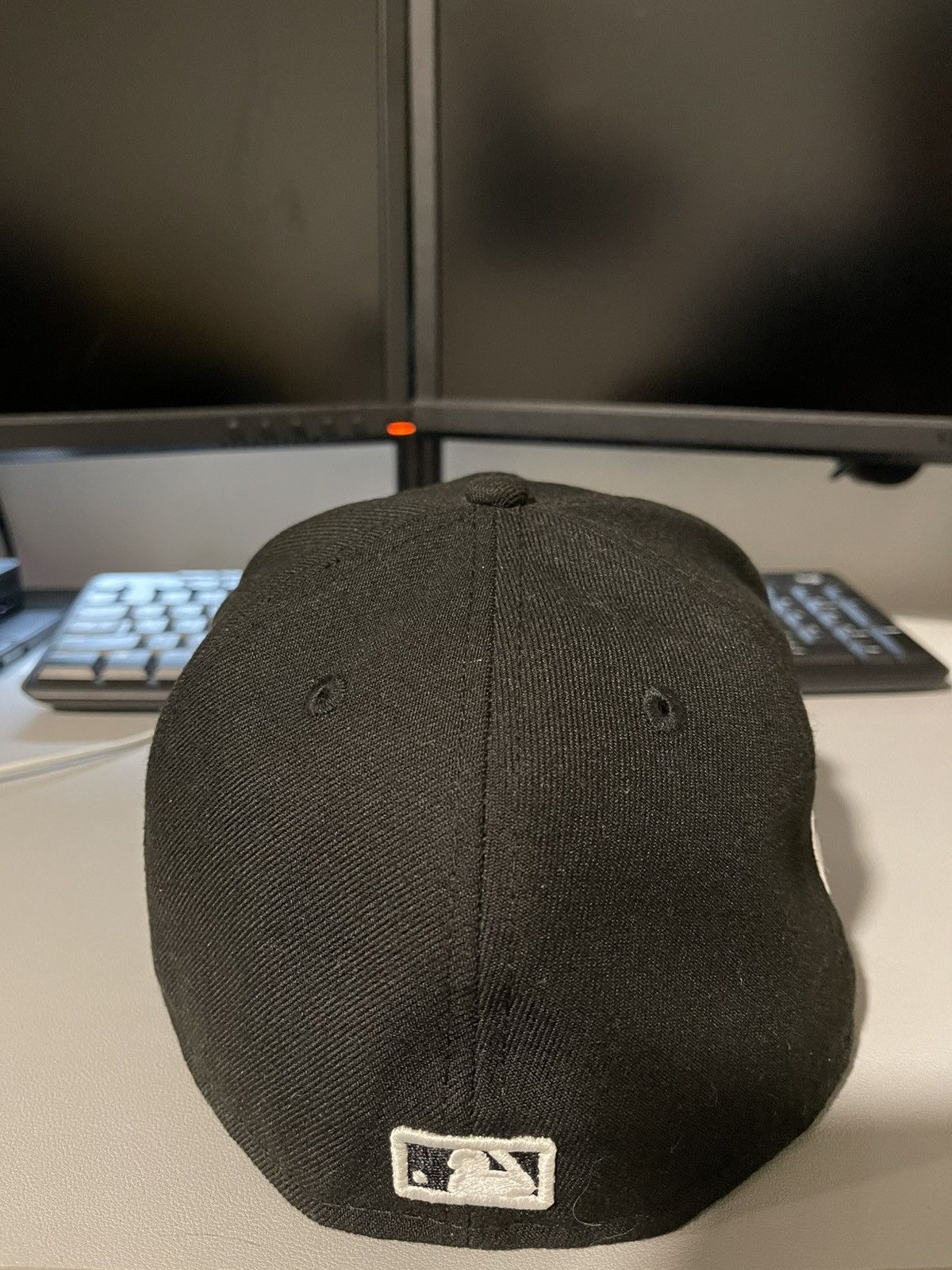 New Era New Era 59fifty New York Yankees Fitted Hat 7 1/4 Black Lids Size ONE SIZE - 4 Thumbnail