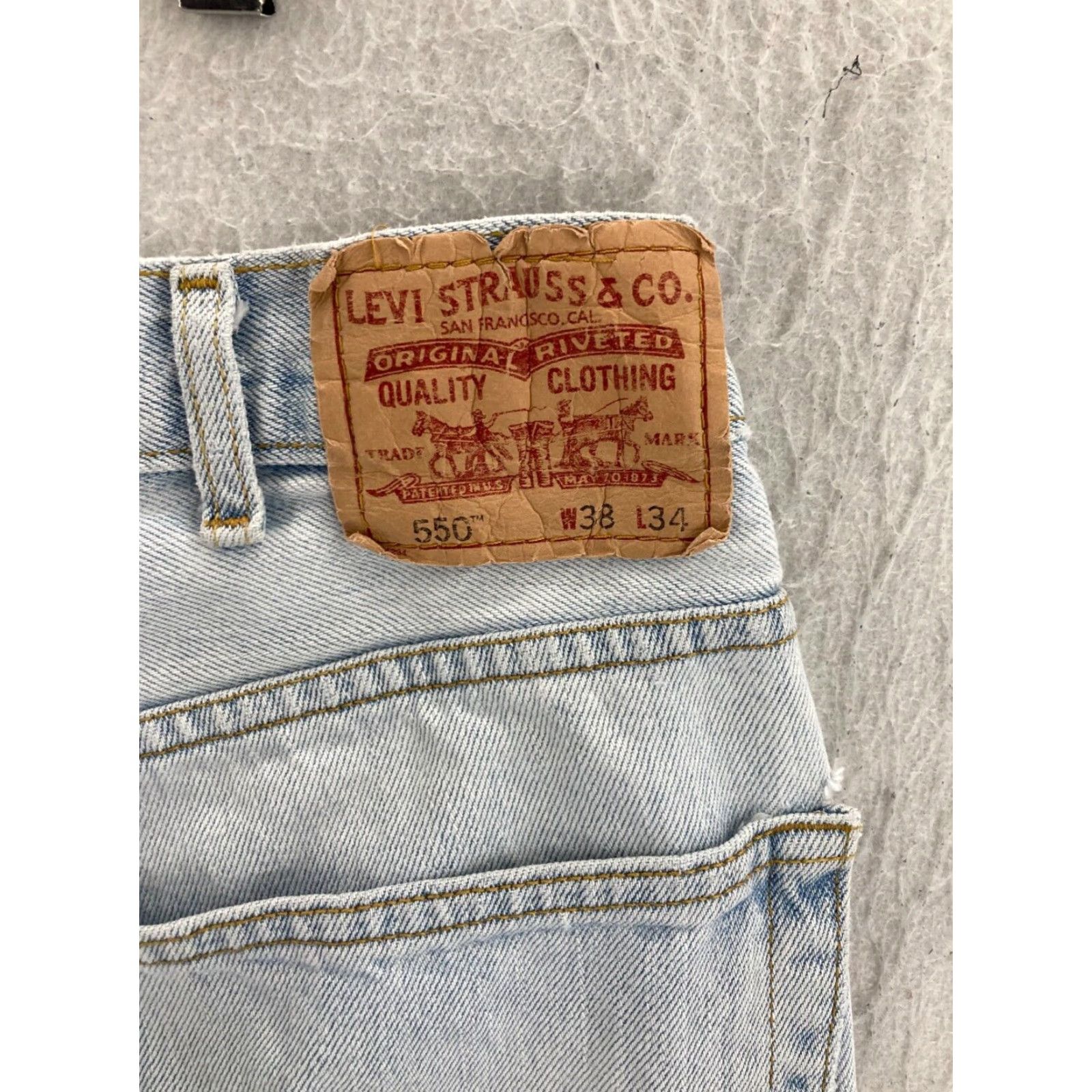 Levi's VINTAGE Levi's 550 Jeans Mens 38X34 High Rise Relaxed Fit 100% Cotton Denim Blue 80s 90s Grunge Jeans Mens Size US 38 / EU 54 - 7 Thumbnail
