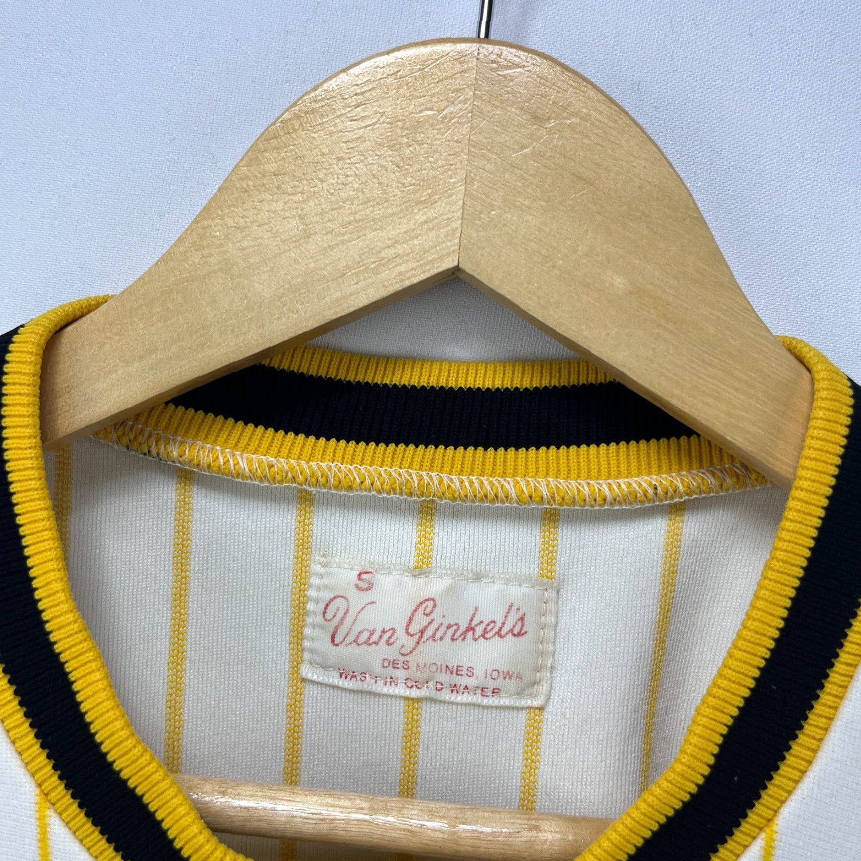 Vintage VINTAGE Hawks Van Ginkels Baseball Pinstripe Shirt Jersey Small IOWA Shirt Men S White 50s Mens Pinstripe 1950s MLB? Size US S / EU 44-46 / 1 - 5 Thumbnail