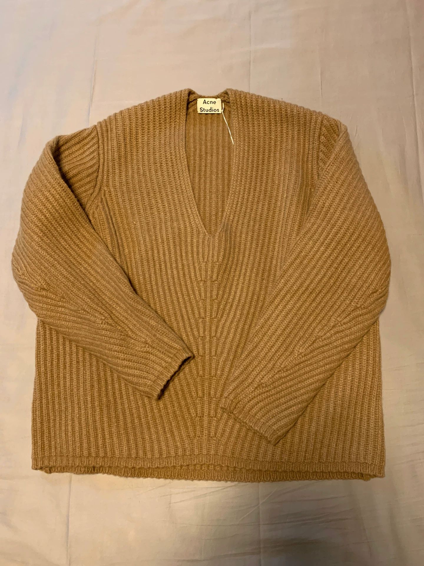 Acne Studios acne classic dark v caramel sweater - -DMC Size US S / EU 44-46 / 1 - 1 Thumbnail