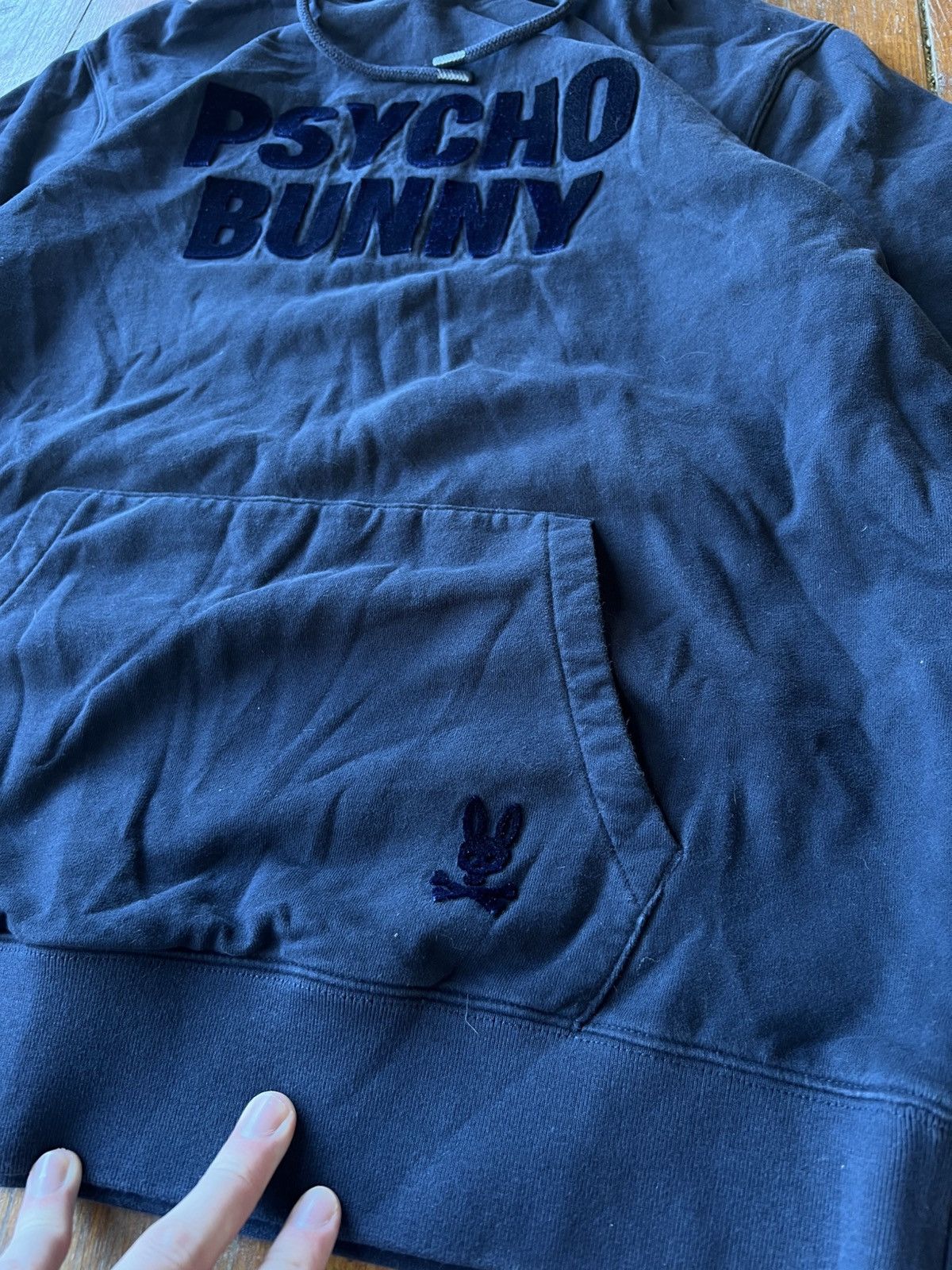 Psycho Bunny 2023 PSYCHO BUNNY NWT SOLID BLUE VELVET HOODED SWEATSHIRT Size US L / EU 52-54 / 3 - 4 Thumbnail