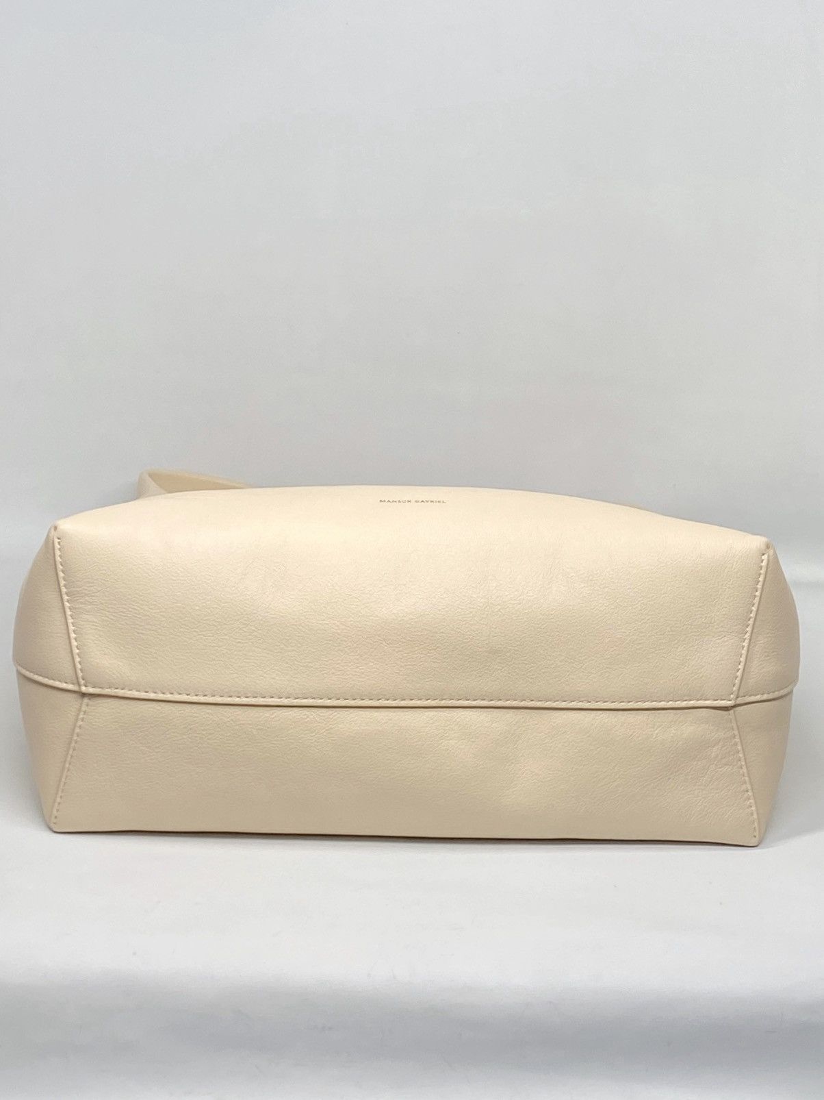 Mansur Gavriel Mansur Gavriel Candy Leather Hobo Bag Size ONE SIZE - 7 Thumbnail