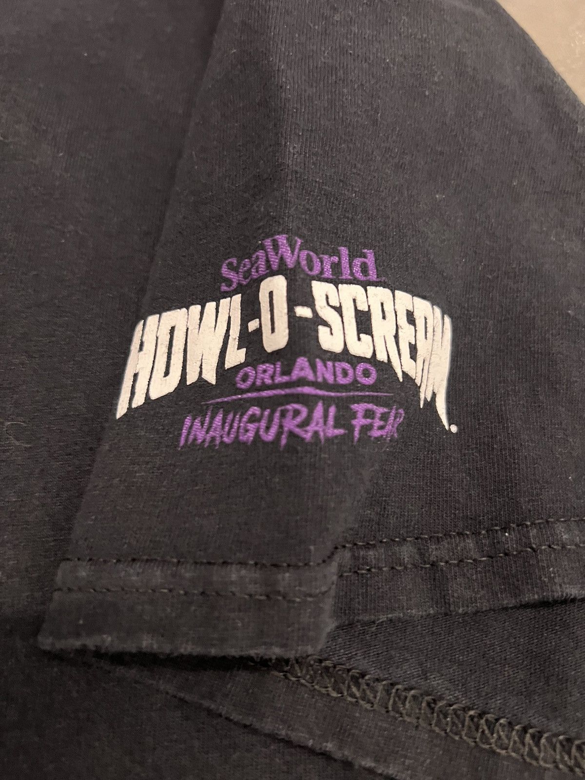 Other Seaworld howl o scream tee Size US XXL / EU 58 / 5 - 3 Thumbnail