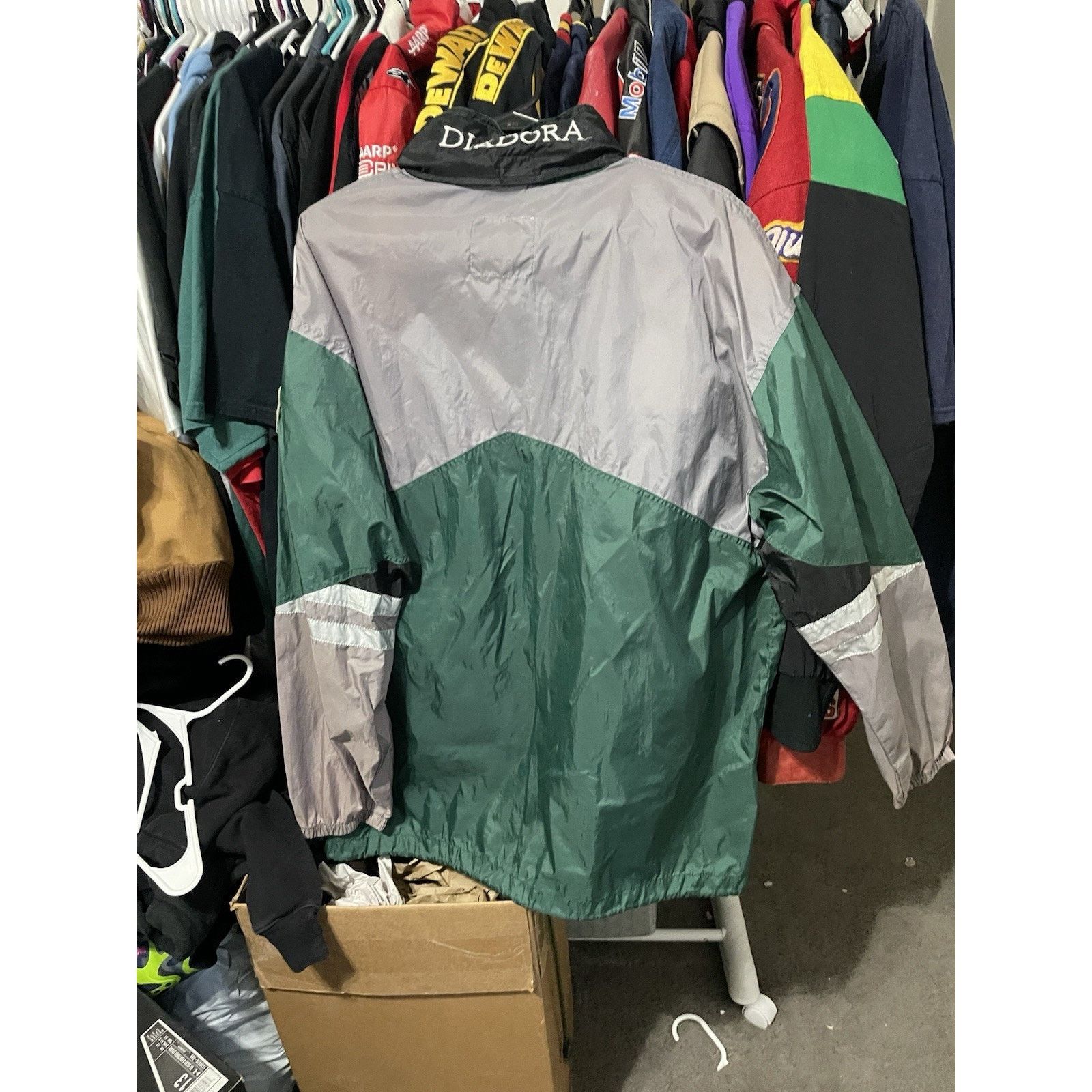 Diadora Size L-Vintage 90's Diadora Jacket with hood Men Green Nylon Size US L / EU 52-54 / 3 - 2 Thumbnail